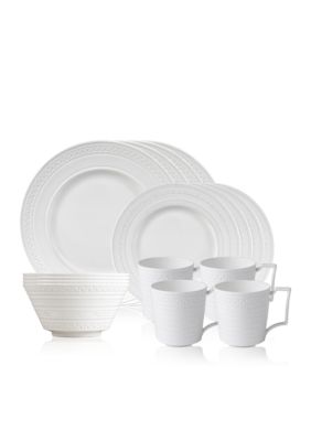 Wedgwood Intaglio 16-Piece Place Setting