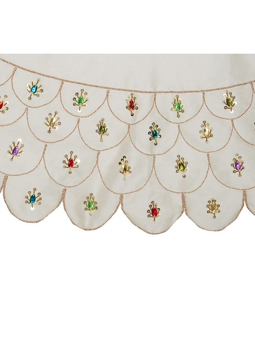 Ivory Embossed Tree Skirt