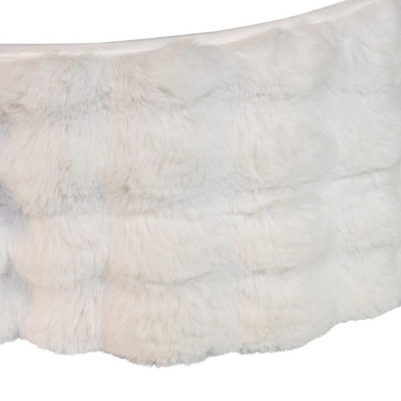 10 by 24-Inch White Fur Tree Collar