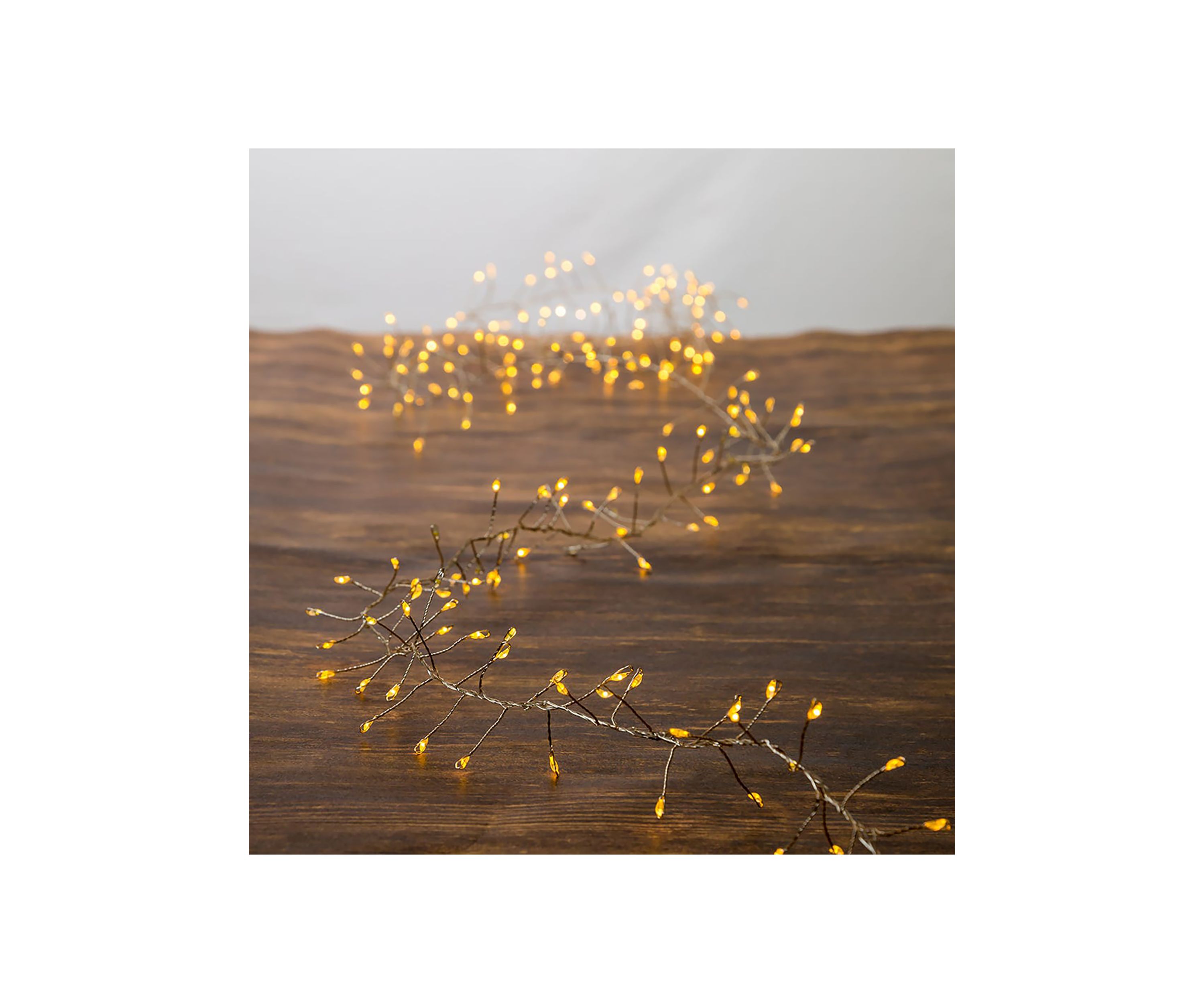 240 Light LED Cluster Garland