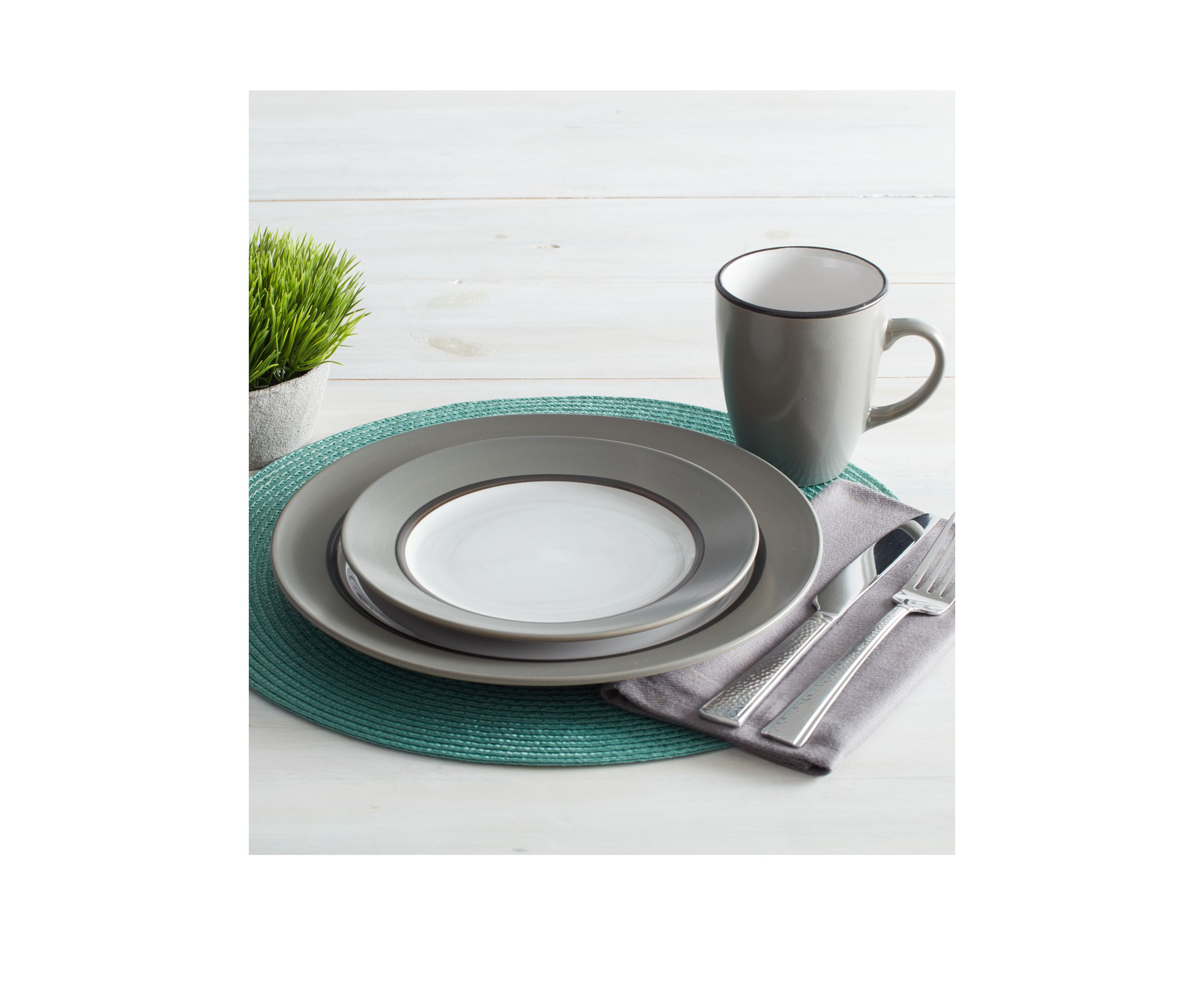 Grayson 16-Piece Dinnerware Set