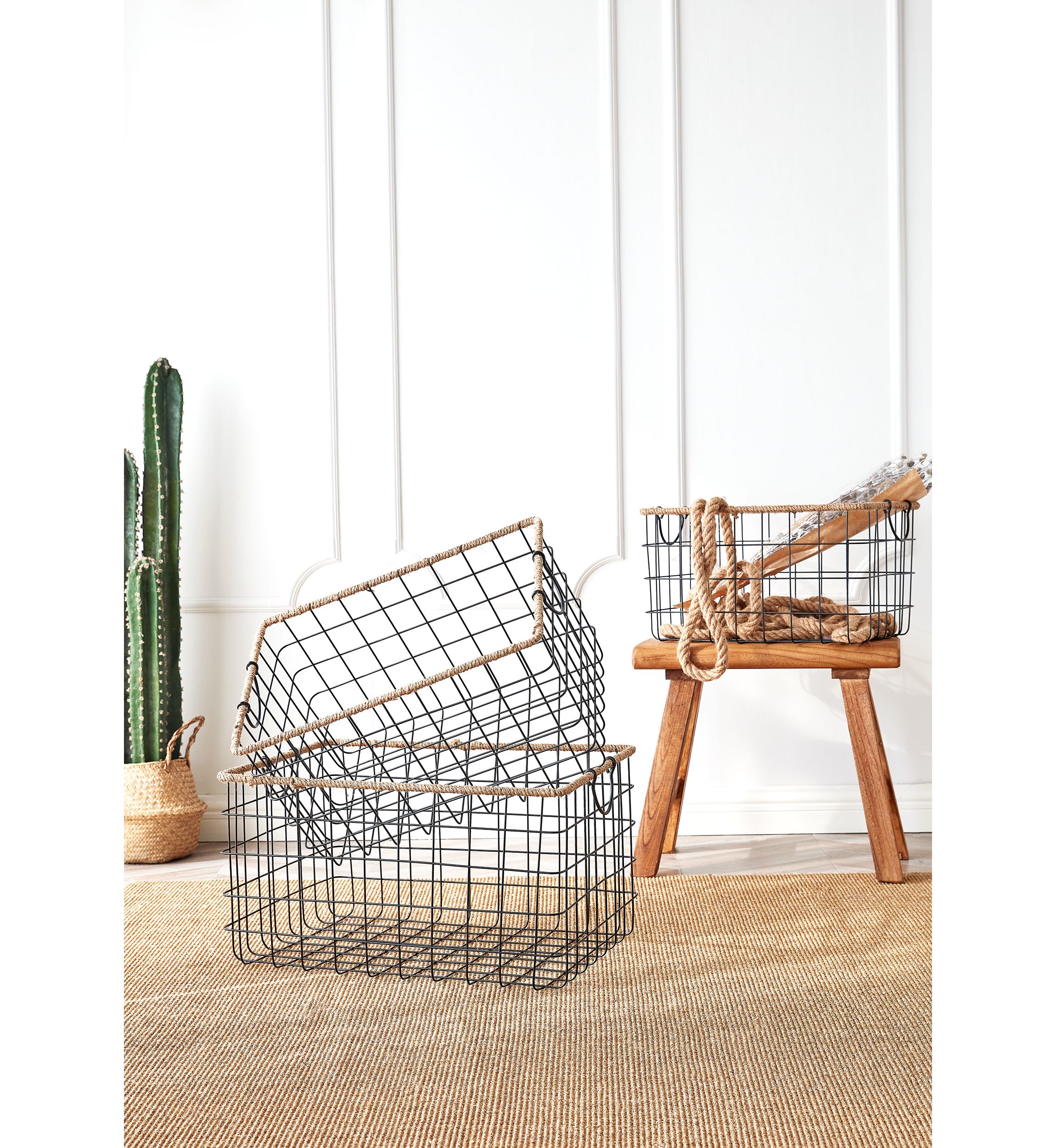 Jumbo Jute Black Wire Basket