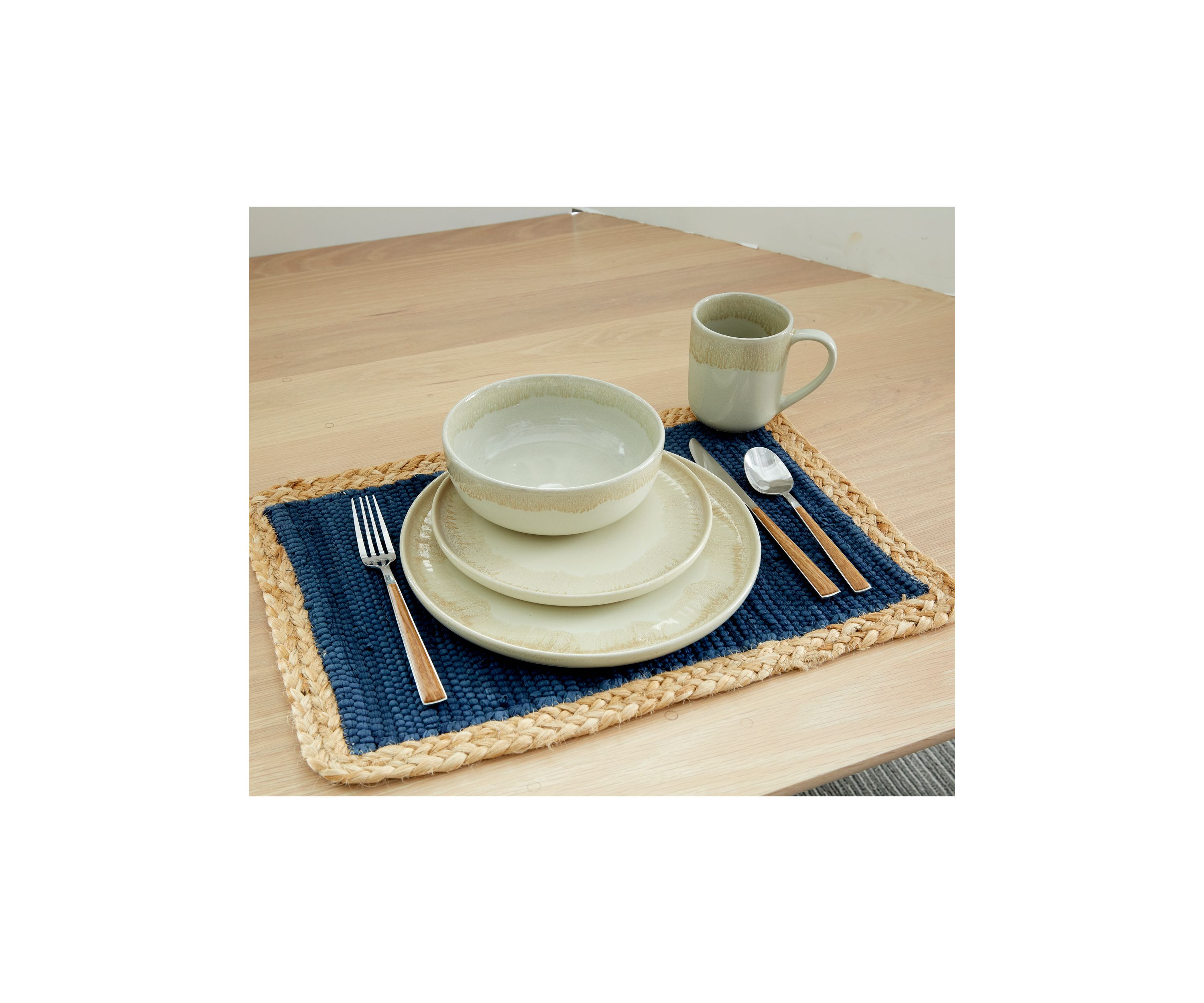 Apex Ivory 16-Piece Set