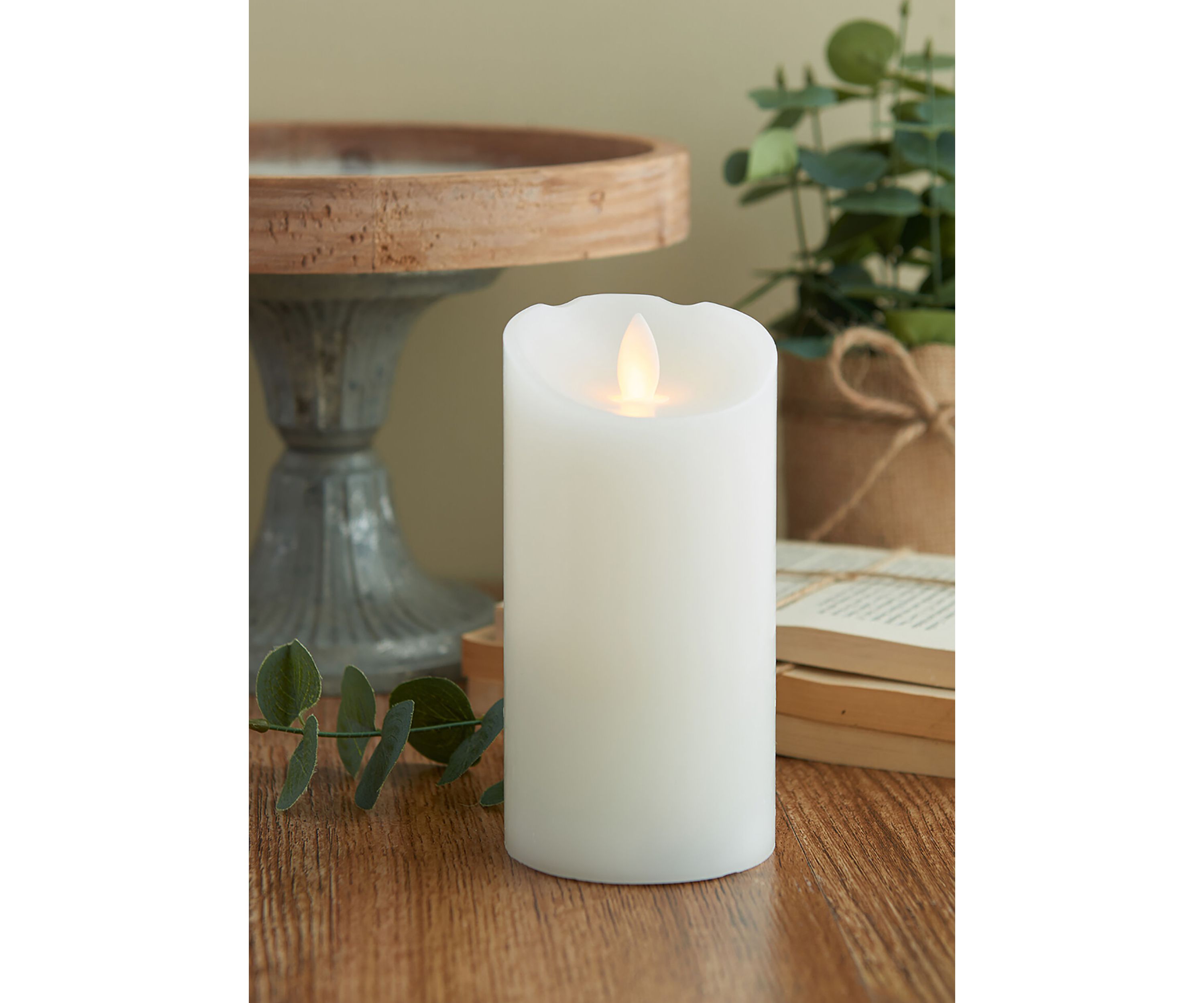 Set of 2 Realistic LED Flameless Pillar Candle