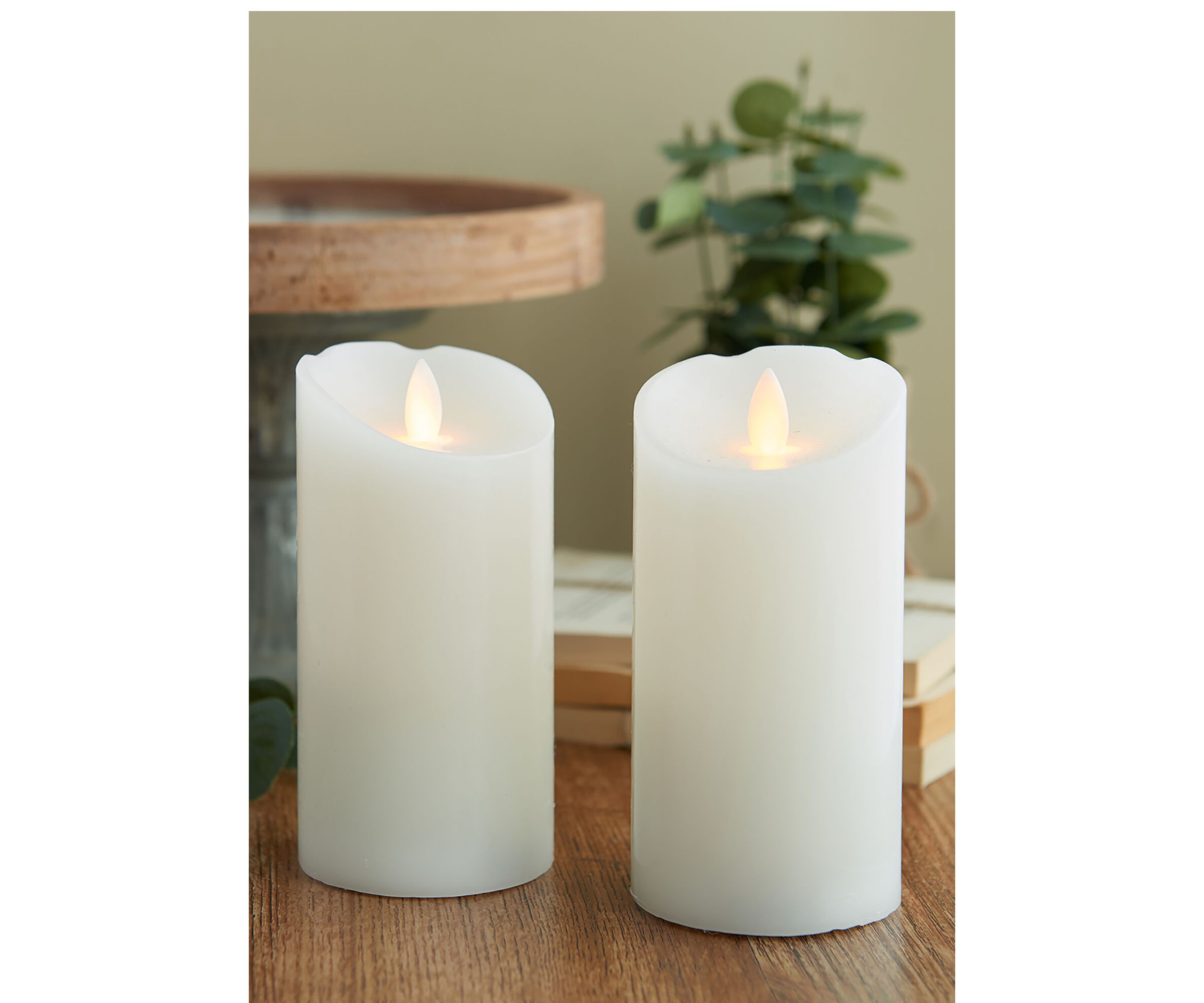 Set of 2 Realistic LED Flameless Pillar Candles