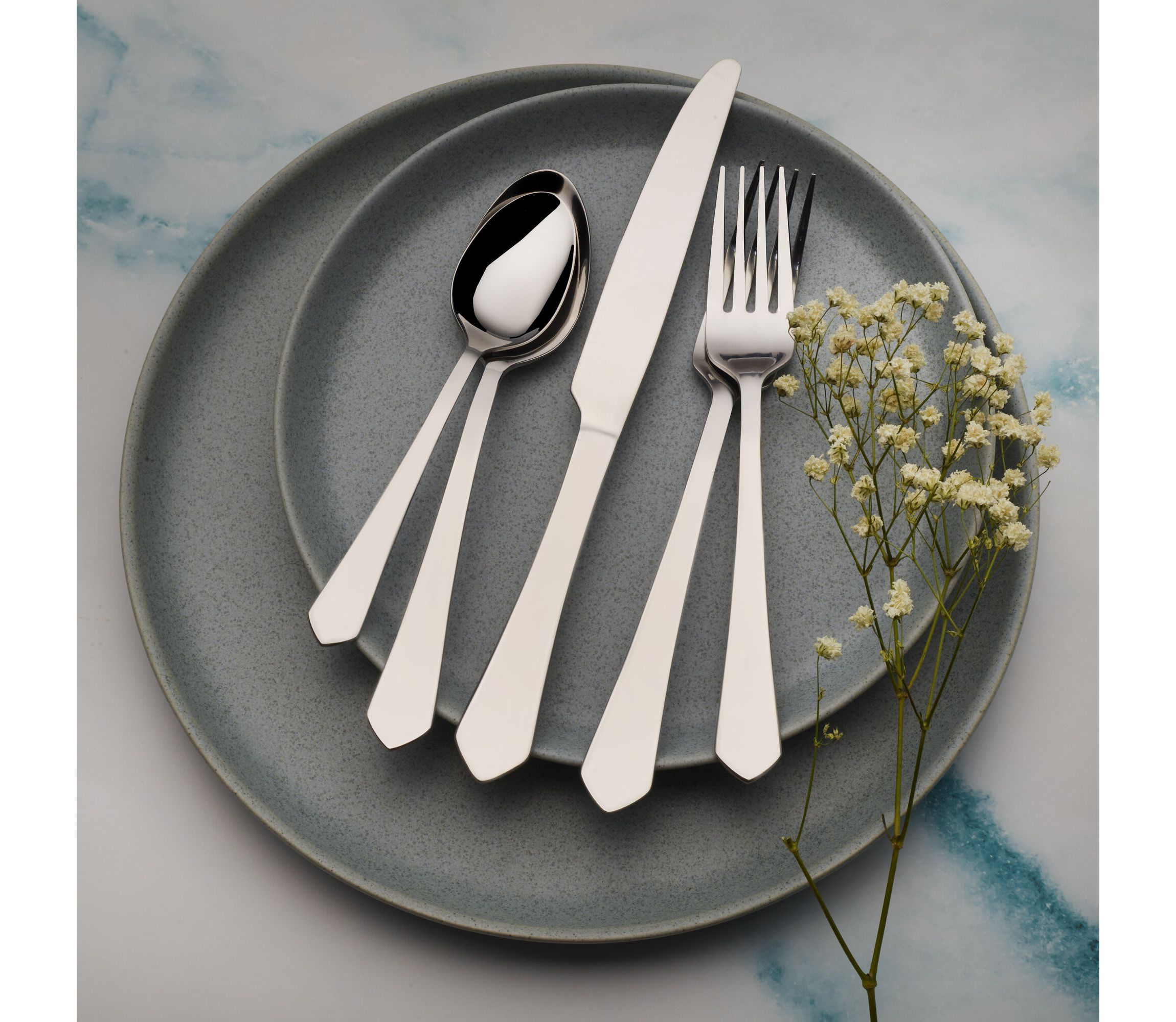 Gourmet Basics by Mikasa Almond 20-pc Flatware Set, Service for 4