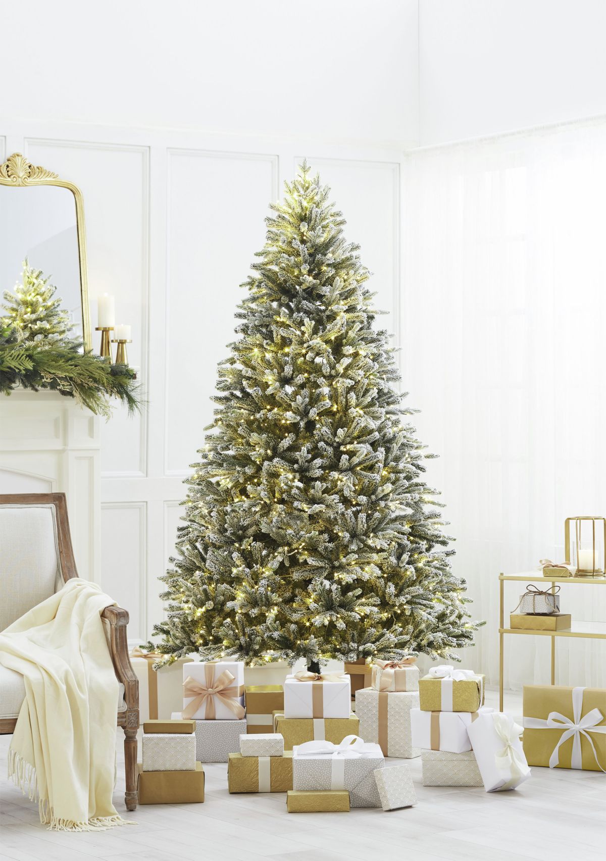 7.5 Pre Lit LED 4 Color Flocked Christmas Tree