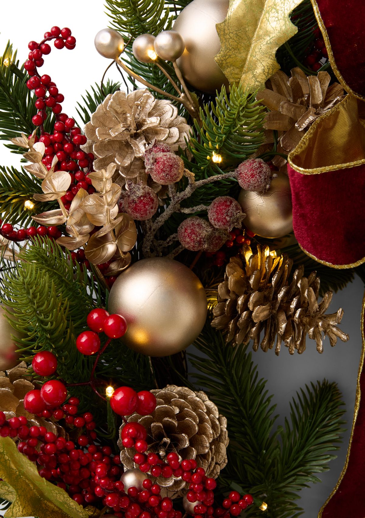 Pre-Lit Bourdeaux Wreath