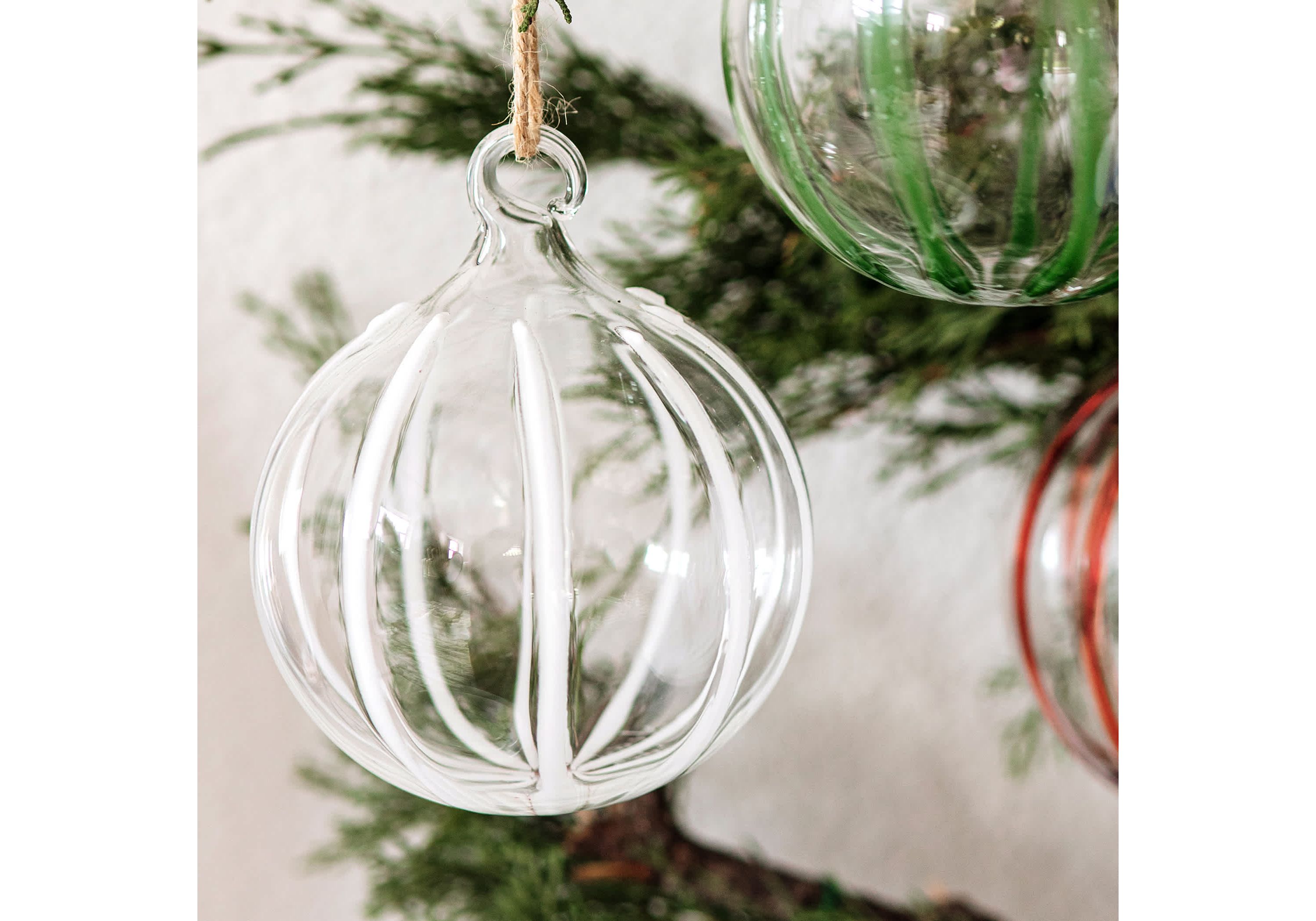 Nuovo Stripe White Ornament