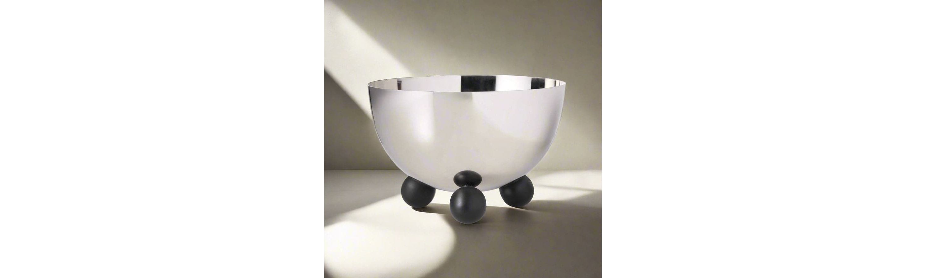 Temari Black Footed Nut Bowl