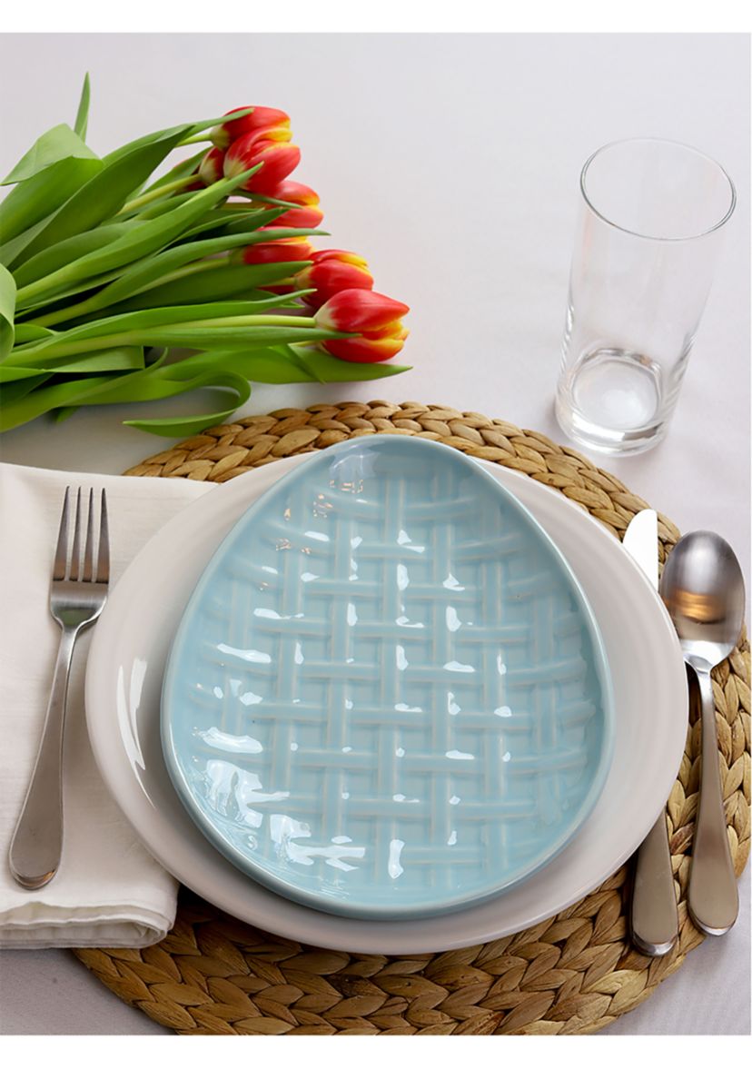 Sky Embossed Egg Plate