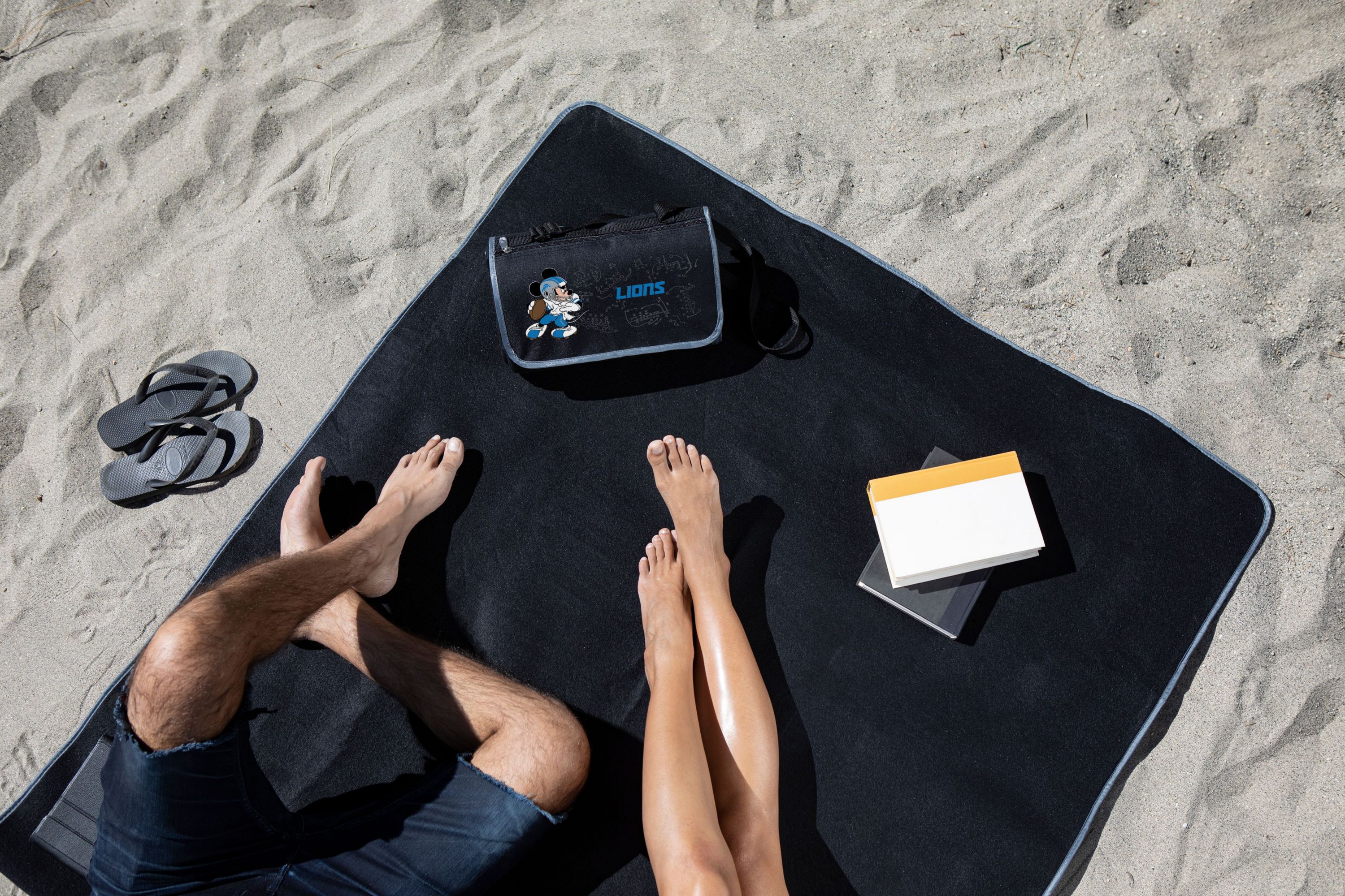 Jacksonville Jaguars - Mickey Mouse - Blanket Tote Outdoor Picnic Blanket, (Black with Black Exterior)