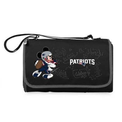 Oniva New England Patriots - Mickey Mouse - Blanket Tote Outdoor Picnic Blanket, (Black with Black Exterior)