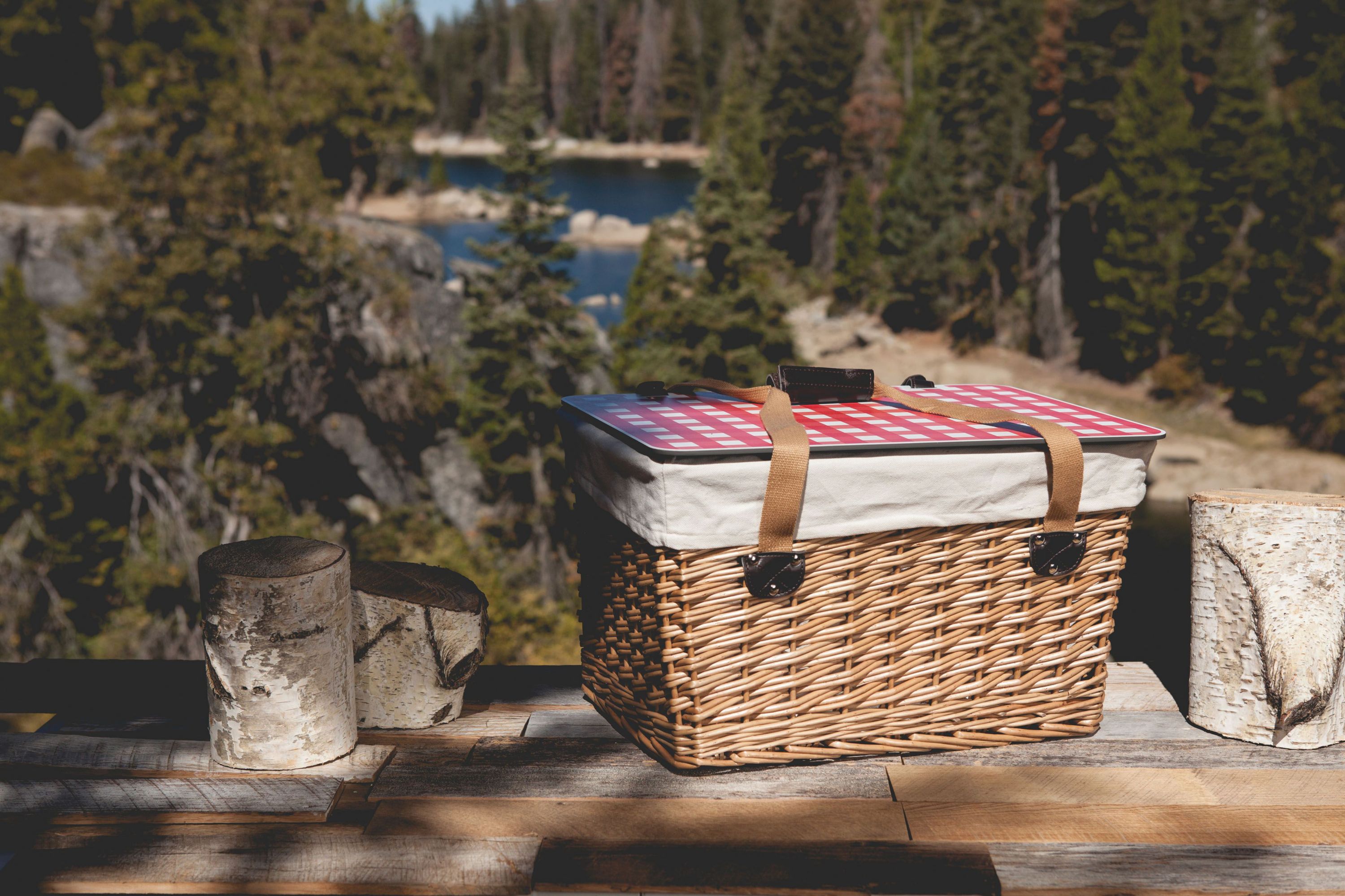 Canasta Grande Wicker Basket, (Beige Canvas with Brown Lid)