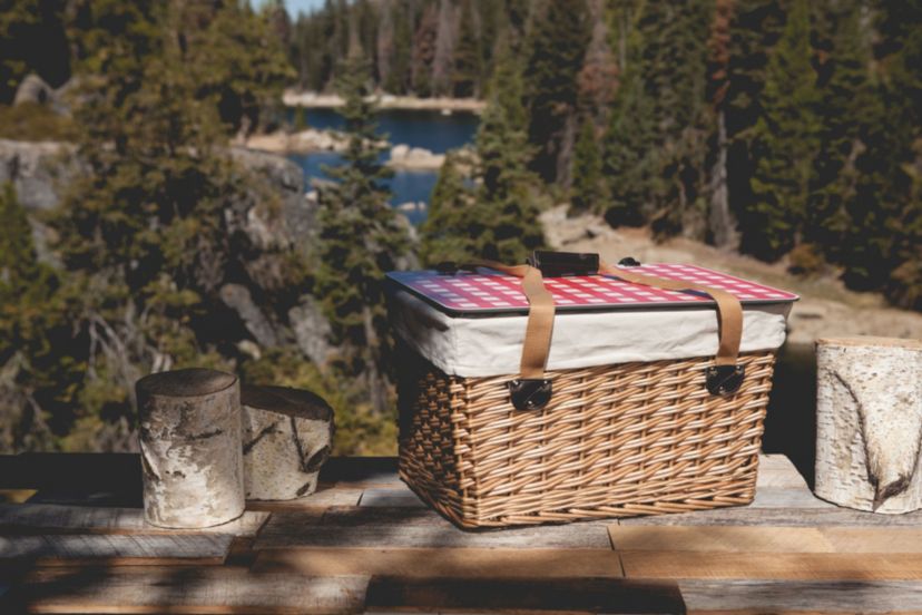 Canasta Grande Wicker Basket, (Beige Canvas with Brown Lid)