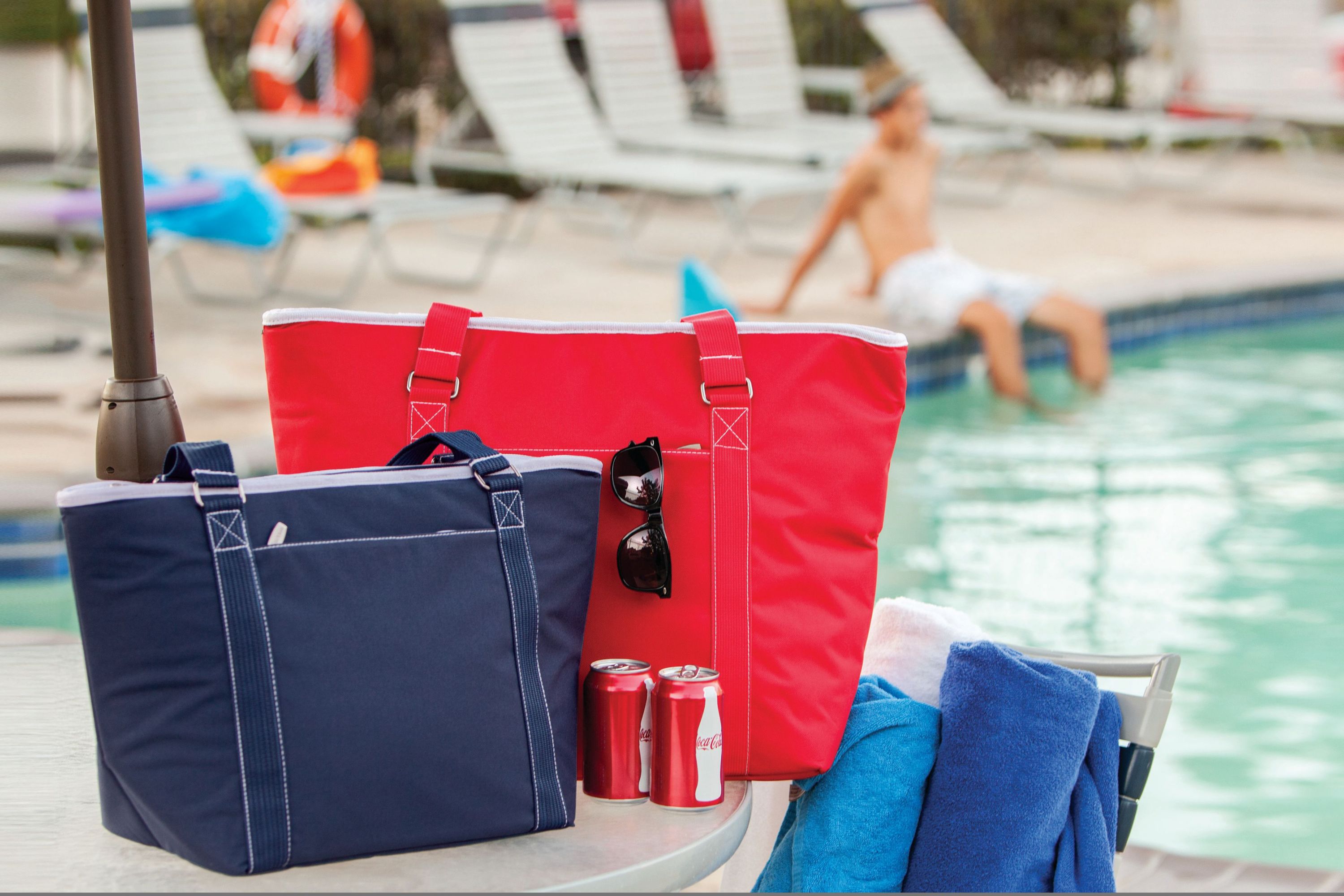 Disney NFL Cobrand Mickey Mouse & Houston Texans Topanga Cooler Tote Bag