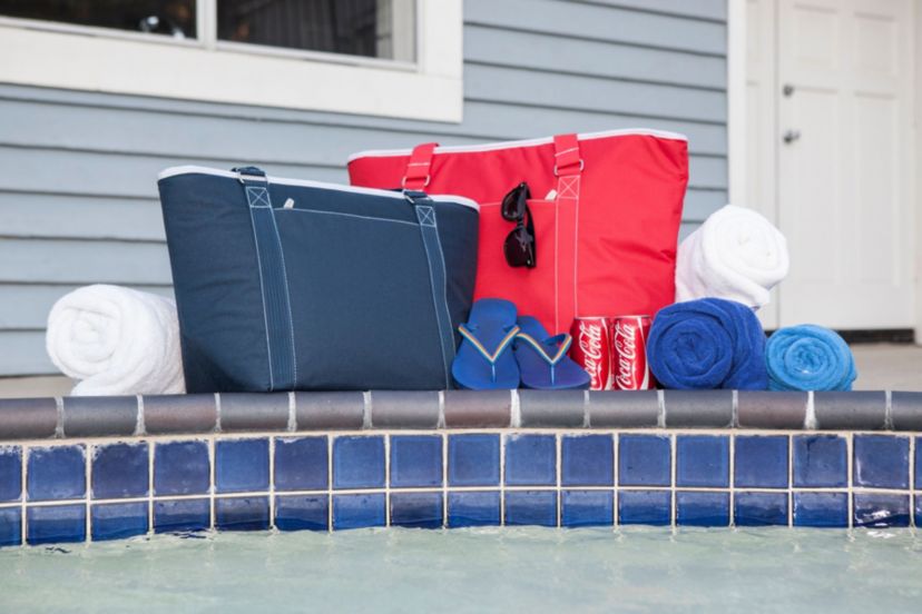Disney NFL Cobrand Mickey Mouse & Houston Texans Topanga Cooler Tote Bag