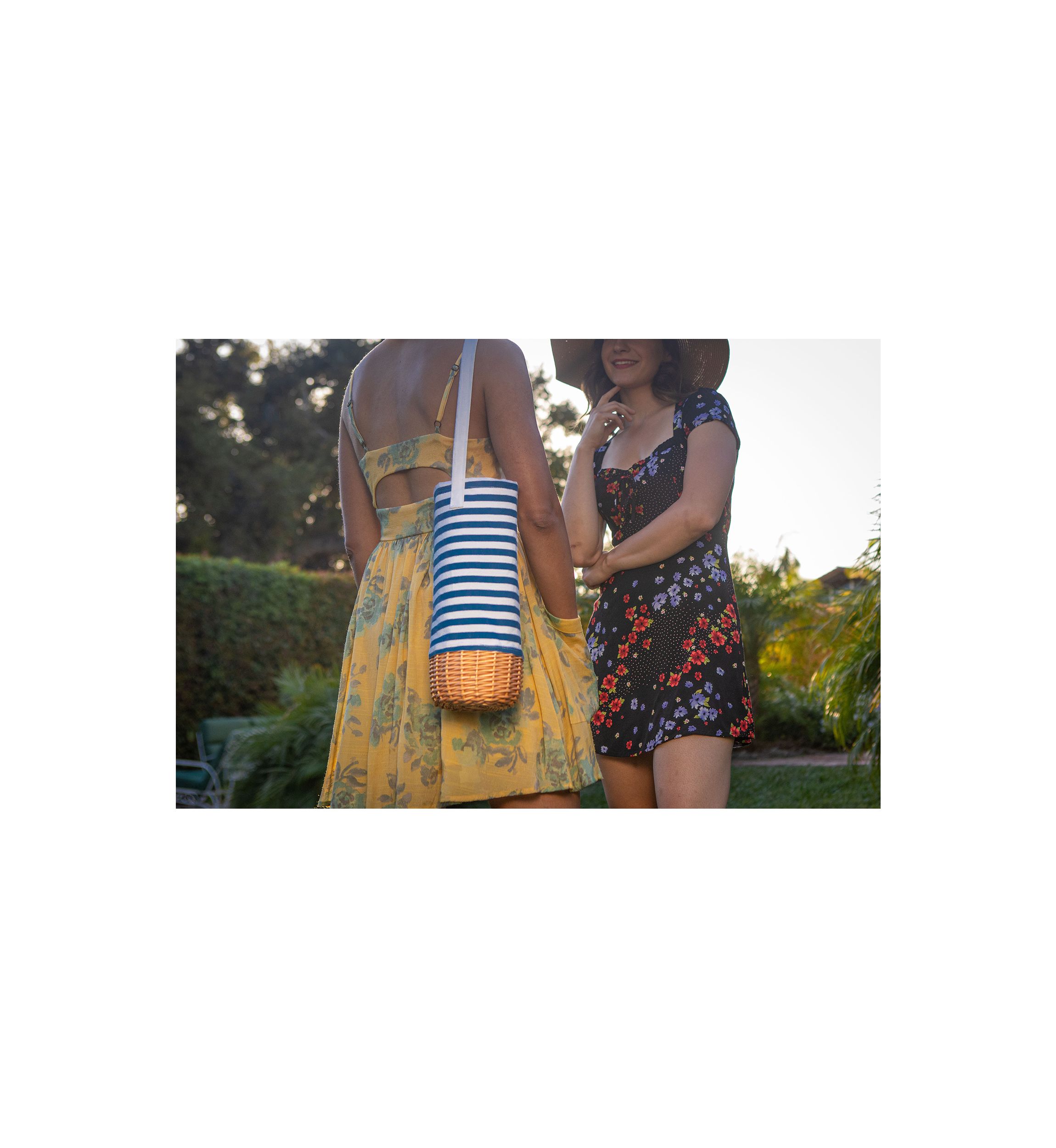 Malbec Insulated Canvas and Willow Wine Bottle Basket