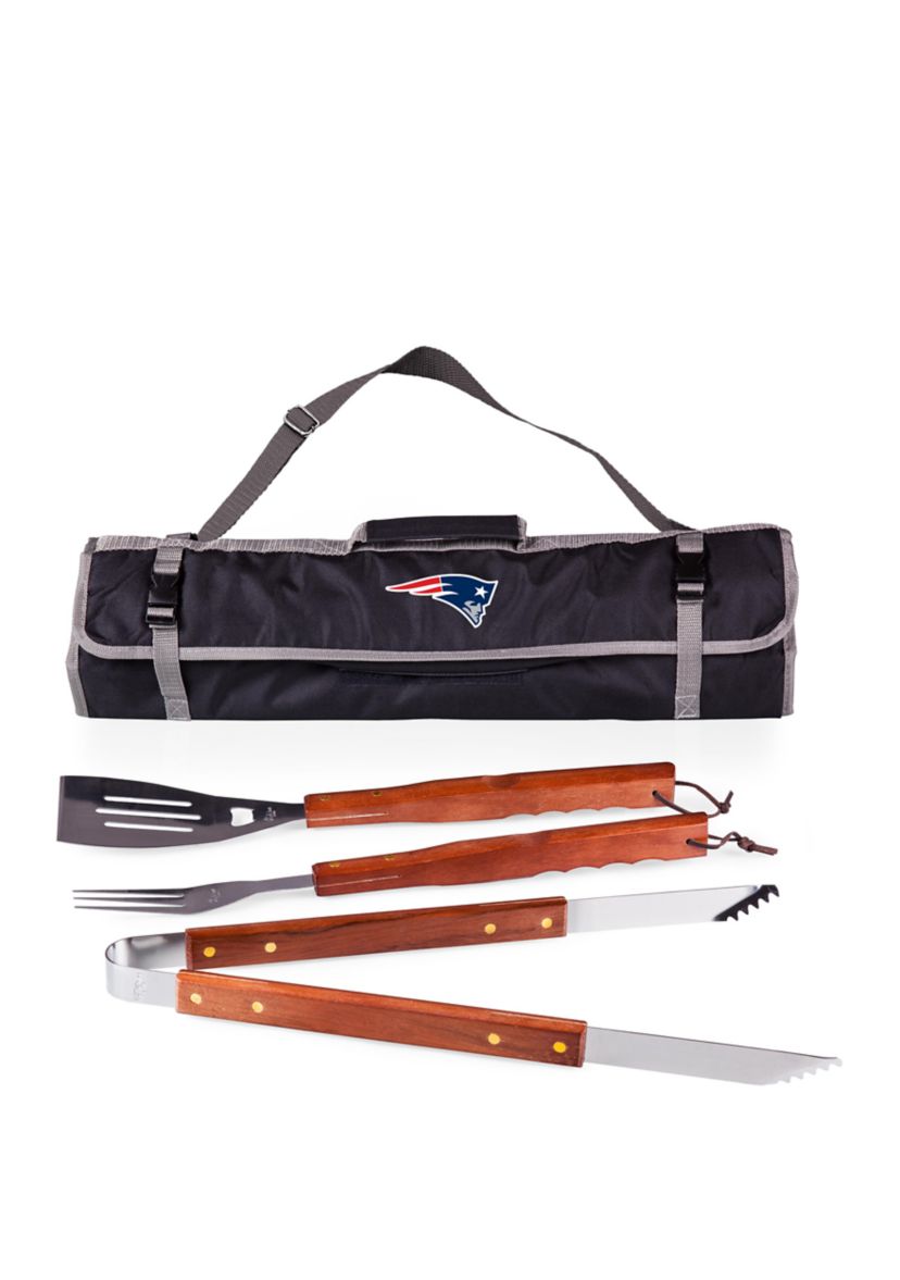 NFL New England Patriots 3 Piece BBQ Tote & Grill Set