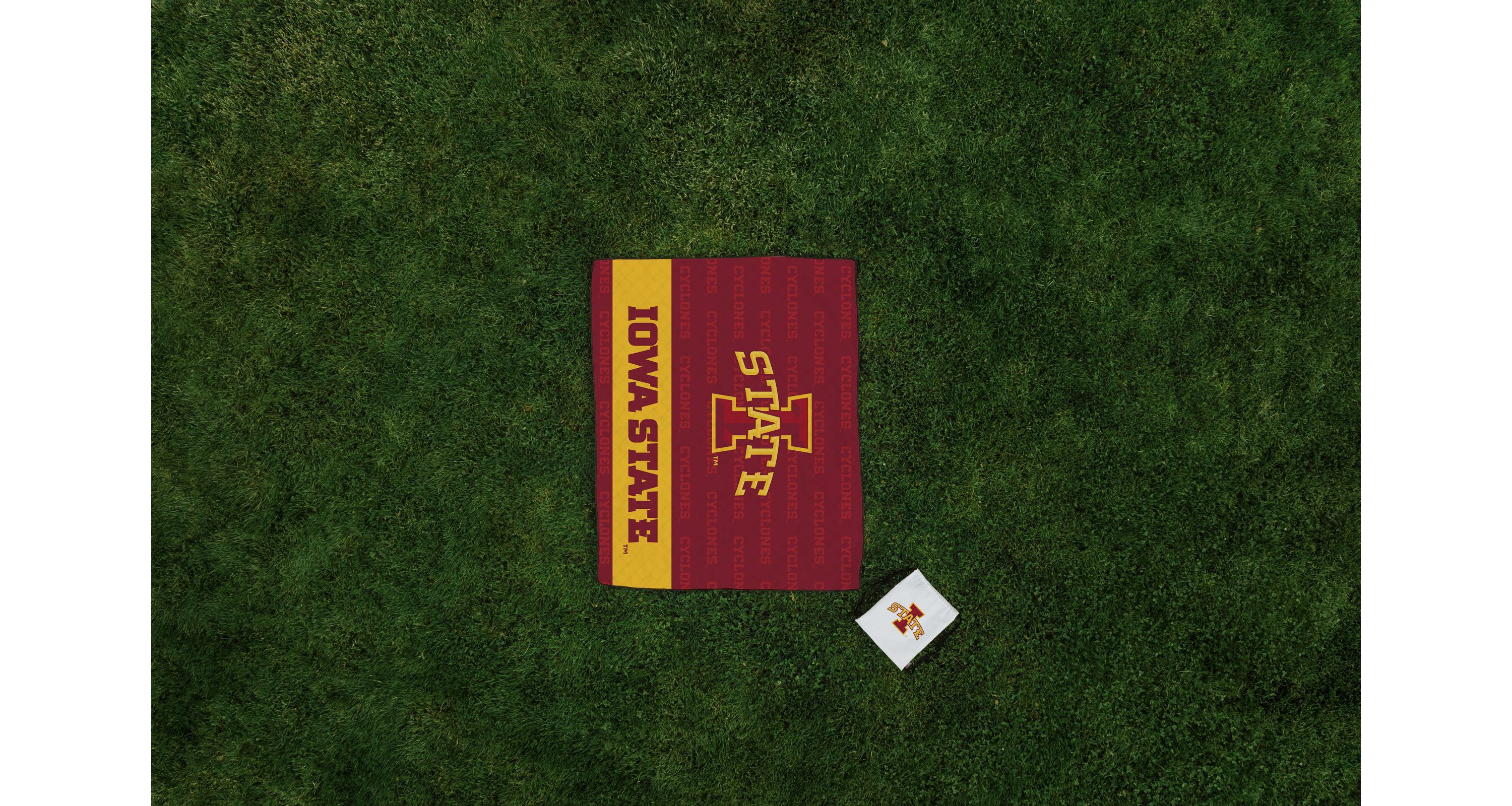 NCAA Iowa State Cyclones Impresa Picnic Blanket