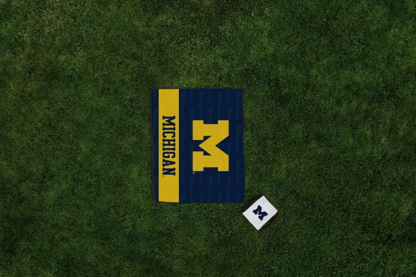 NCAA Michigan Wolverines Impresa Picnic Blanket
