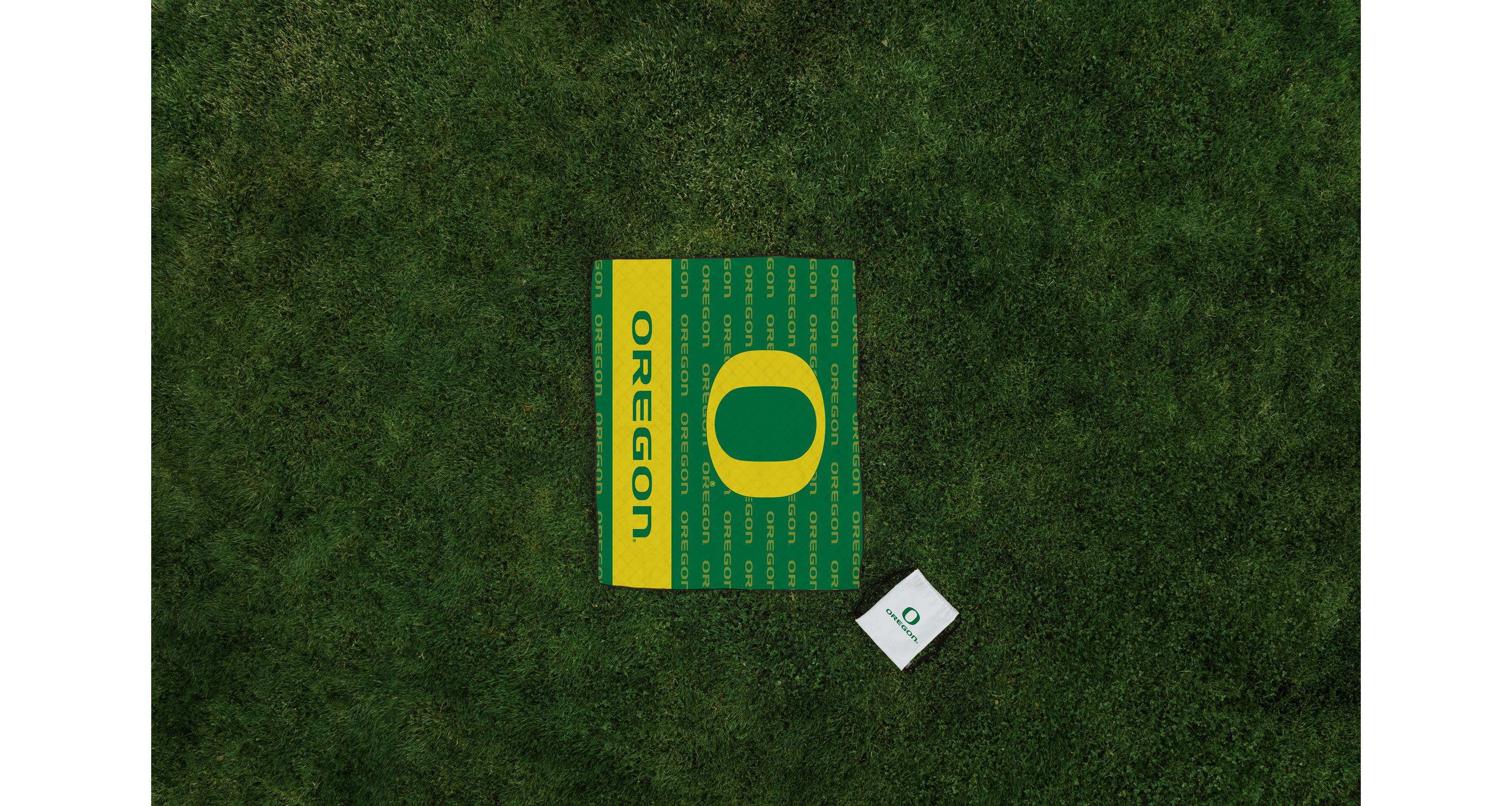 NCAA Oregon Ducks Impresa Picnic Blanket