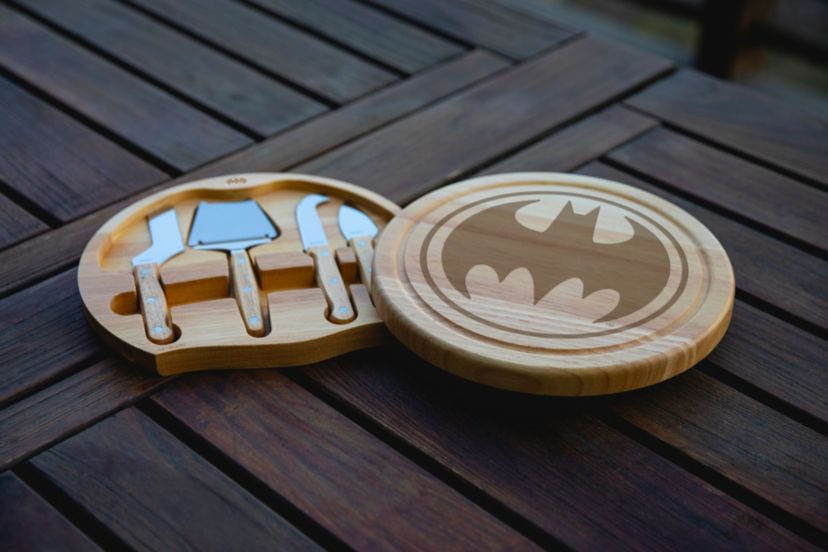 DC Comics Batman Circo Cheese Cutting Board Tools Set
