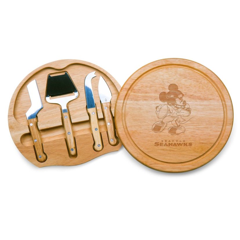 Disney NFL Cobrand Seattle Seahawks Mickey Mouse Circo Cheese Board and Knife Set