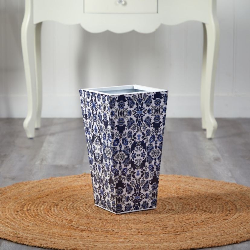 18-Inch Oriental Blue and White Classic Metal Planter