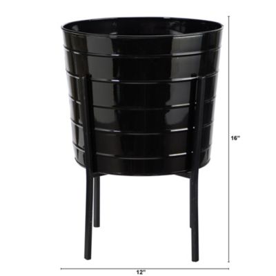 16-Inch Farmhouse Metal Ribbed Planter