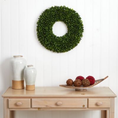 24-Inch Boxwood Artificial Wreath