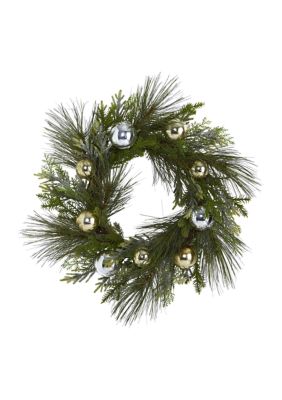 Sparkling Pine Wreath with Decorative Ornaments