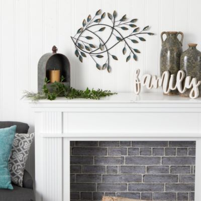 18-Inch x 22-Inch Scattered Leaves and Vine Wall Decor