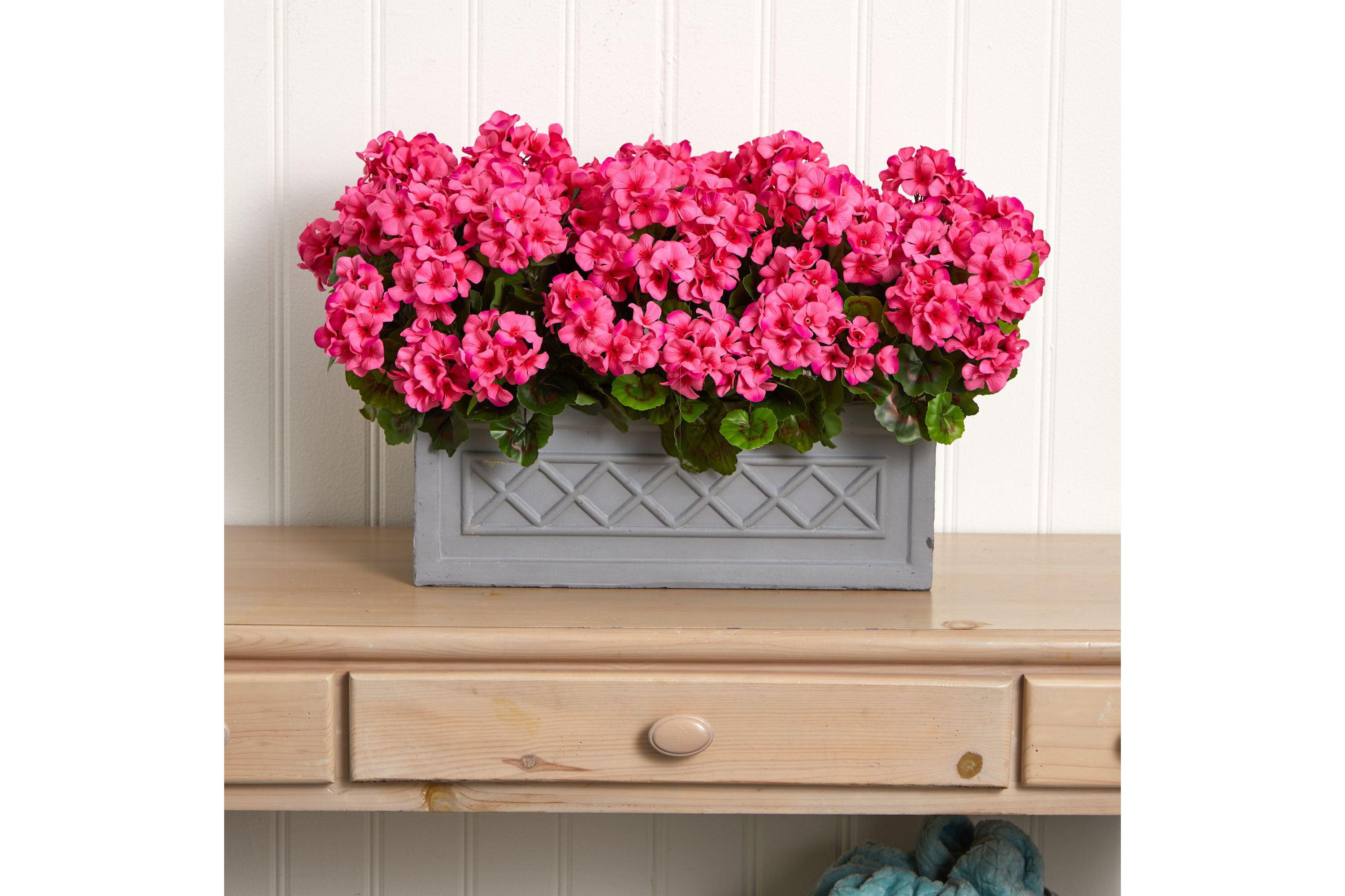 18-Inch Geranium Artificial Plant in Stone Planter UV Resistant (Indoor/Outdoor)
