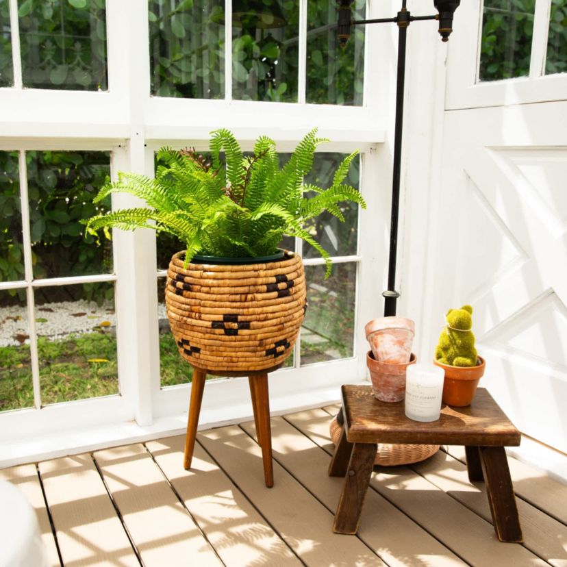 23-Inch UV Resistant Artificial Boston Fern Plant with Real Touch Leaves (Indoor/Outdoor)