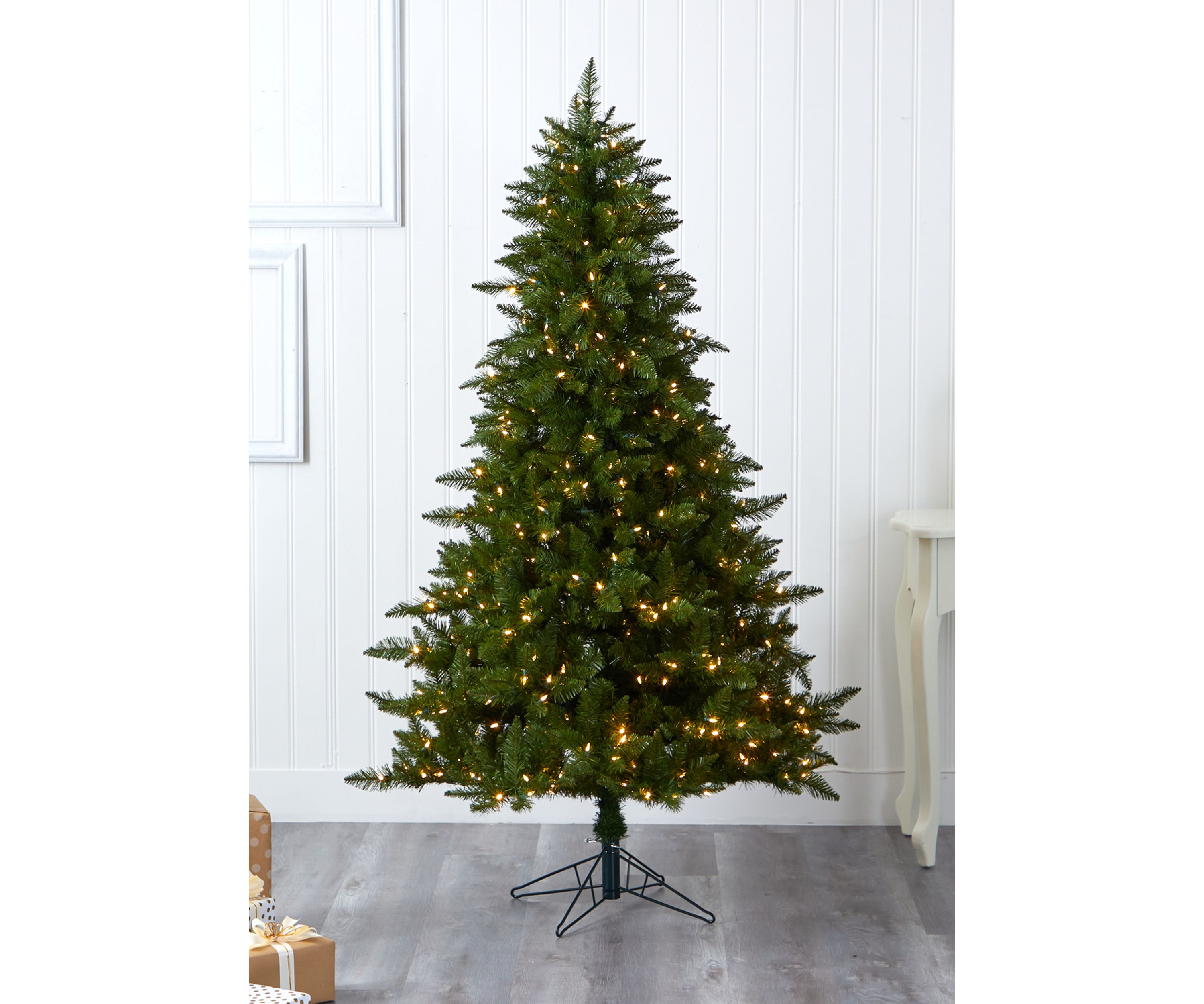 6.5 Vermont Spruce Artificial Christmas Tree with 450 Color Changing (Multifunction with Remote Control) LED Lights with Instant Connect Technology and 984 Bendable Branches 