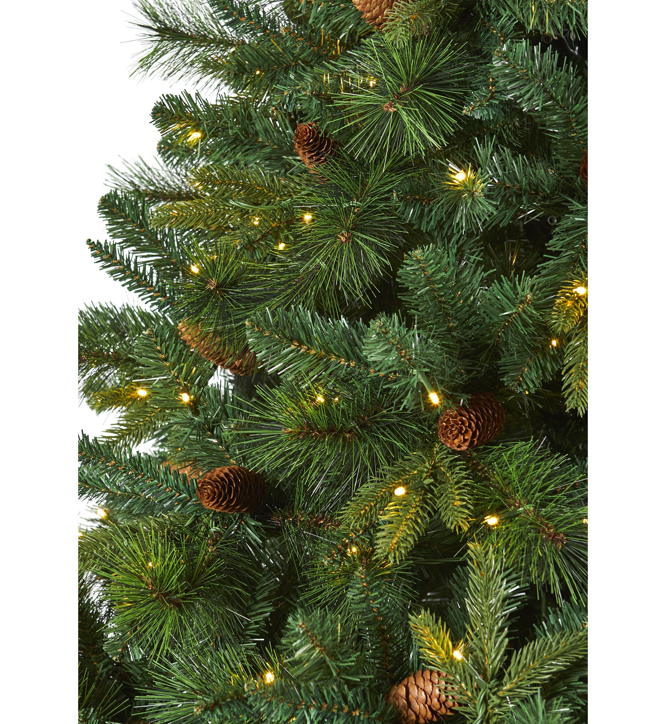 7.5 Foot West Virginia Full Bodied Mixed Pine Artificial Christmas Tree with 600 Clear LED Lights and Pine Cones