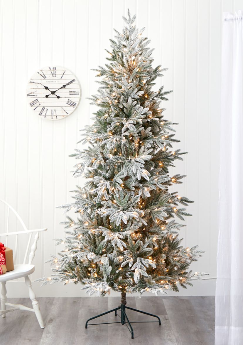 7.5 Foot Flocked Manchester Spruce Artificial Christmas Tree with 450 Lights and 949 Bendable Branches