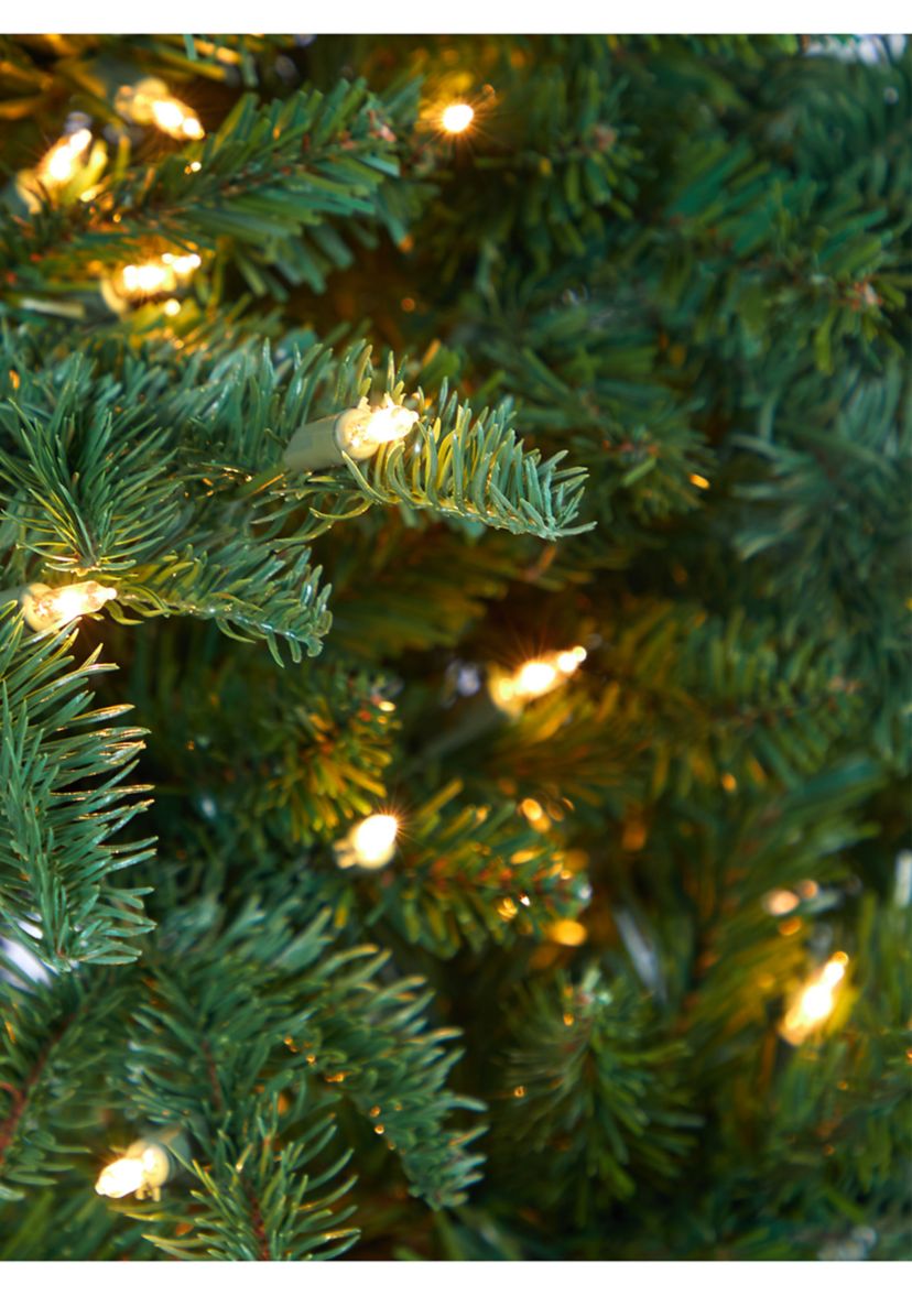 5 Foot South Carolina Spruce Artificial Christmas Tree with 300 White Warm Lights and 1370 Bendable Branches