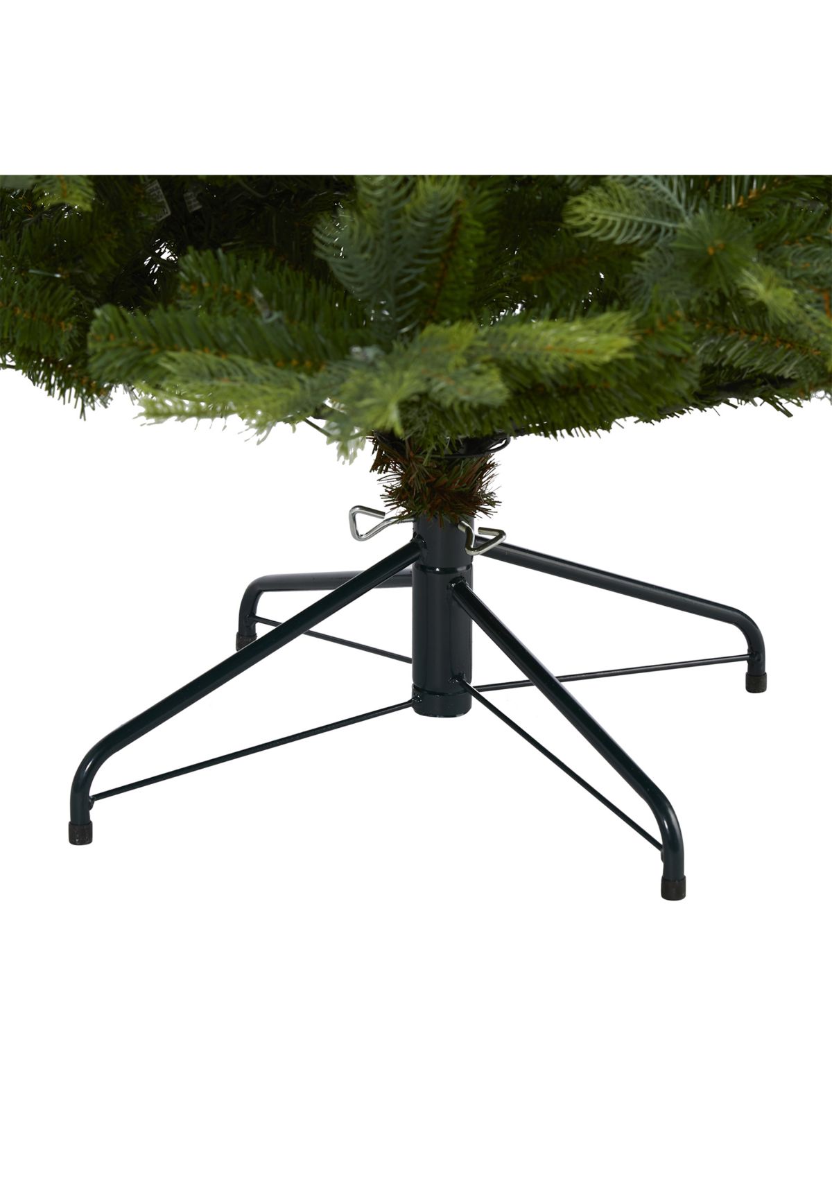 7 Foot North Carolina Spruce Artificial Christmas Tree with 450 Clear Lights and 931 Bendable Branches