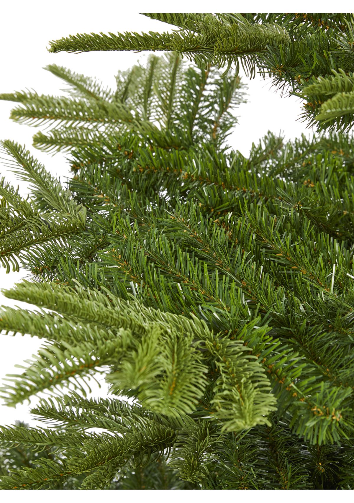 7.5 Foot Layered Washington Spruce Artificial Christmas Tree with and 1325 Bendable Branches