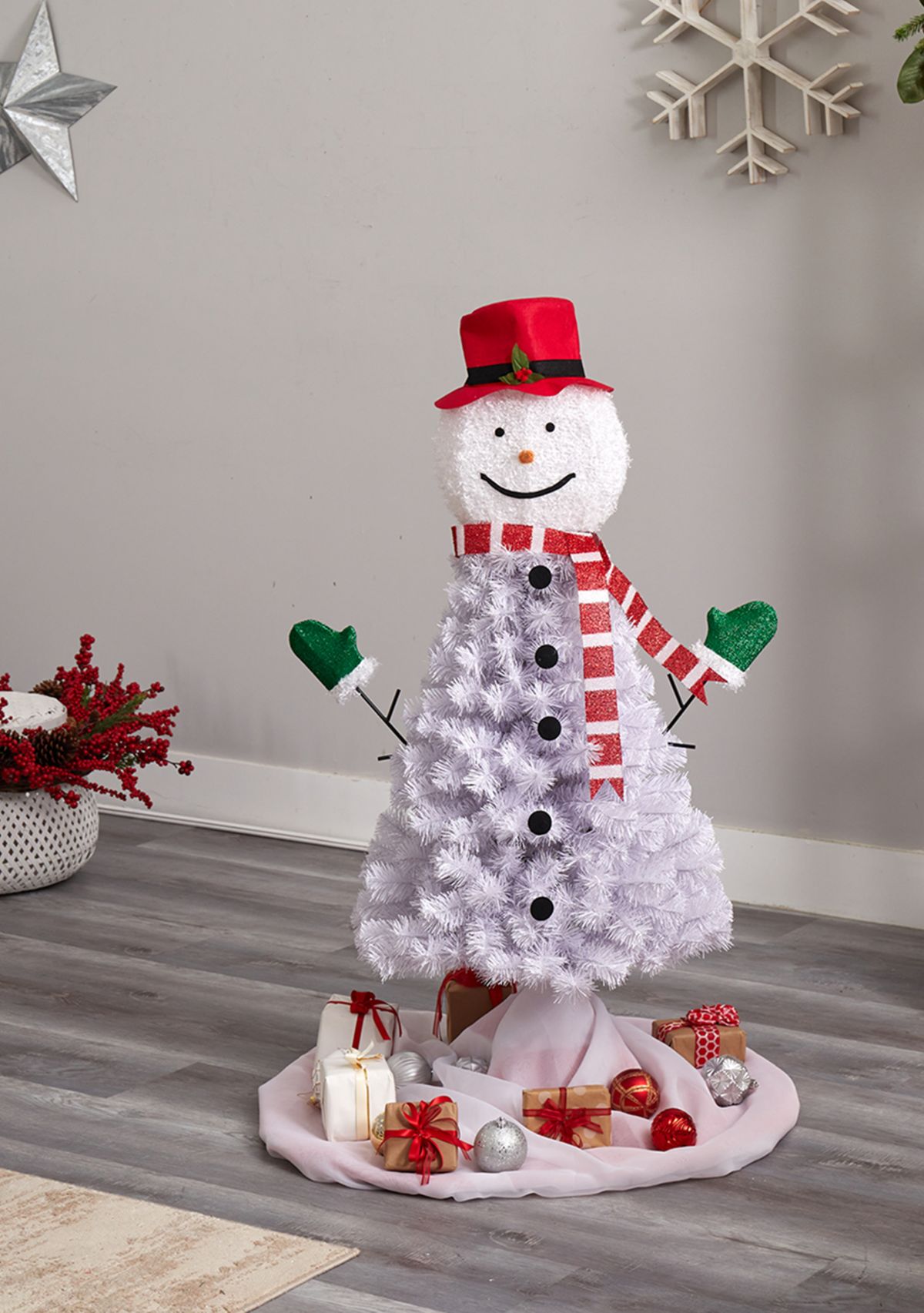 4 Snowman Artificial Christmas Tree with 234 Bendable Branches