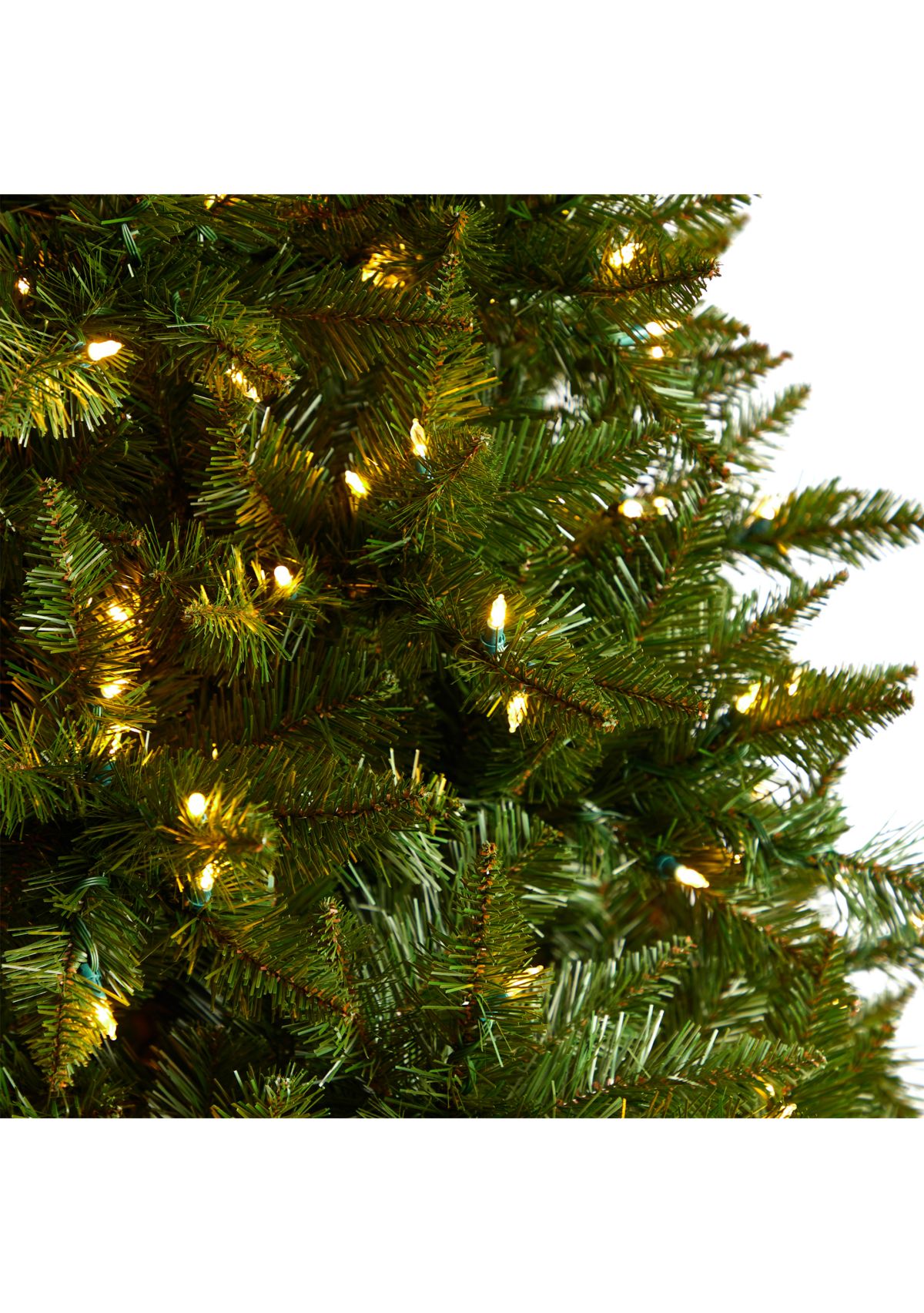 9-Foot Vermont Spruce Artificial Christmas Tree with 850 Color Changing (Multifunction with Remote Control) LED Lights with Instant Connect Technology and 1984 Bendable Branches