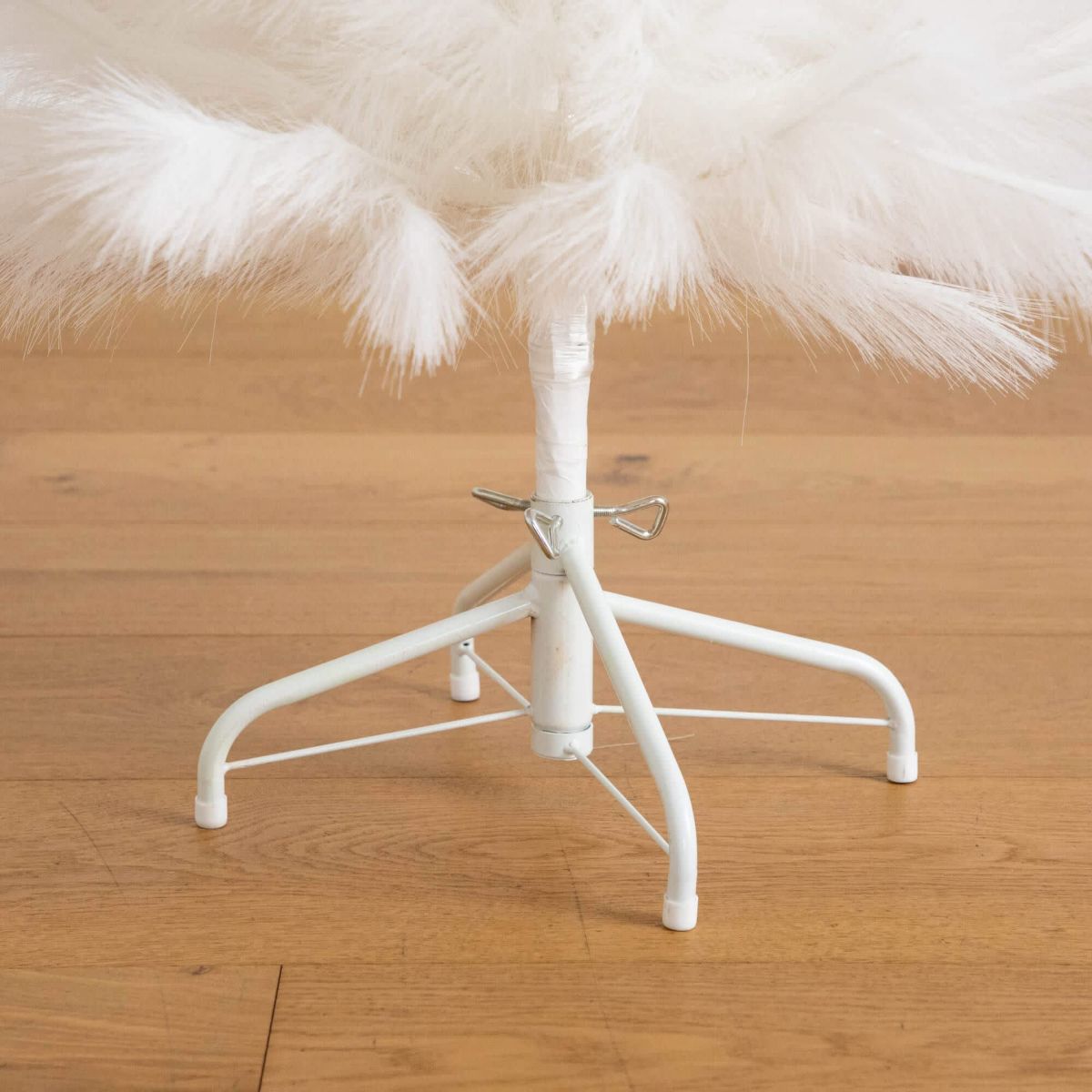 4-Foot Artificial White Pampas Grass Christmas Tree