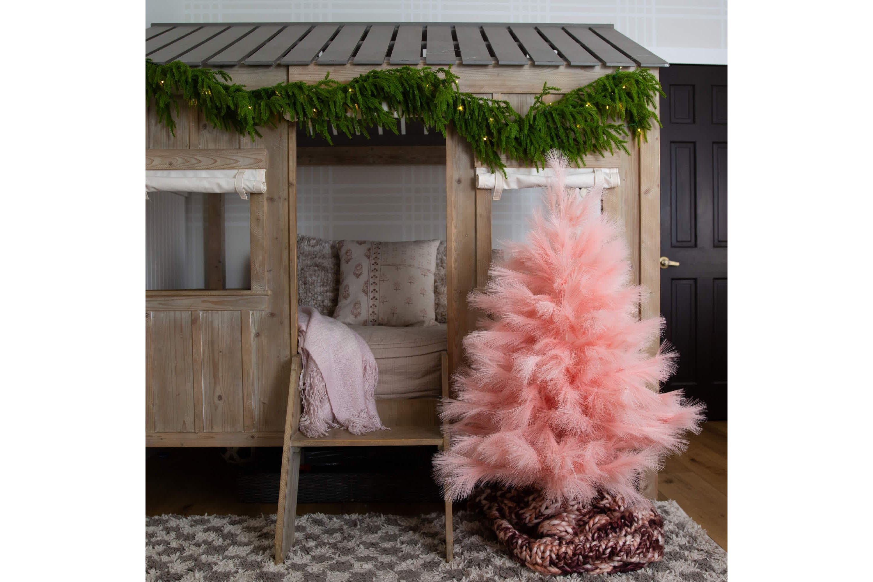 4-Foot Artificial Pink Pampas Grass Christmas Tree