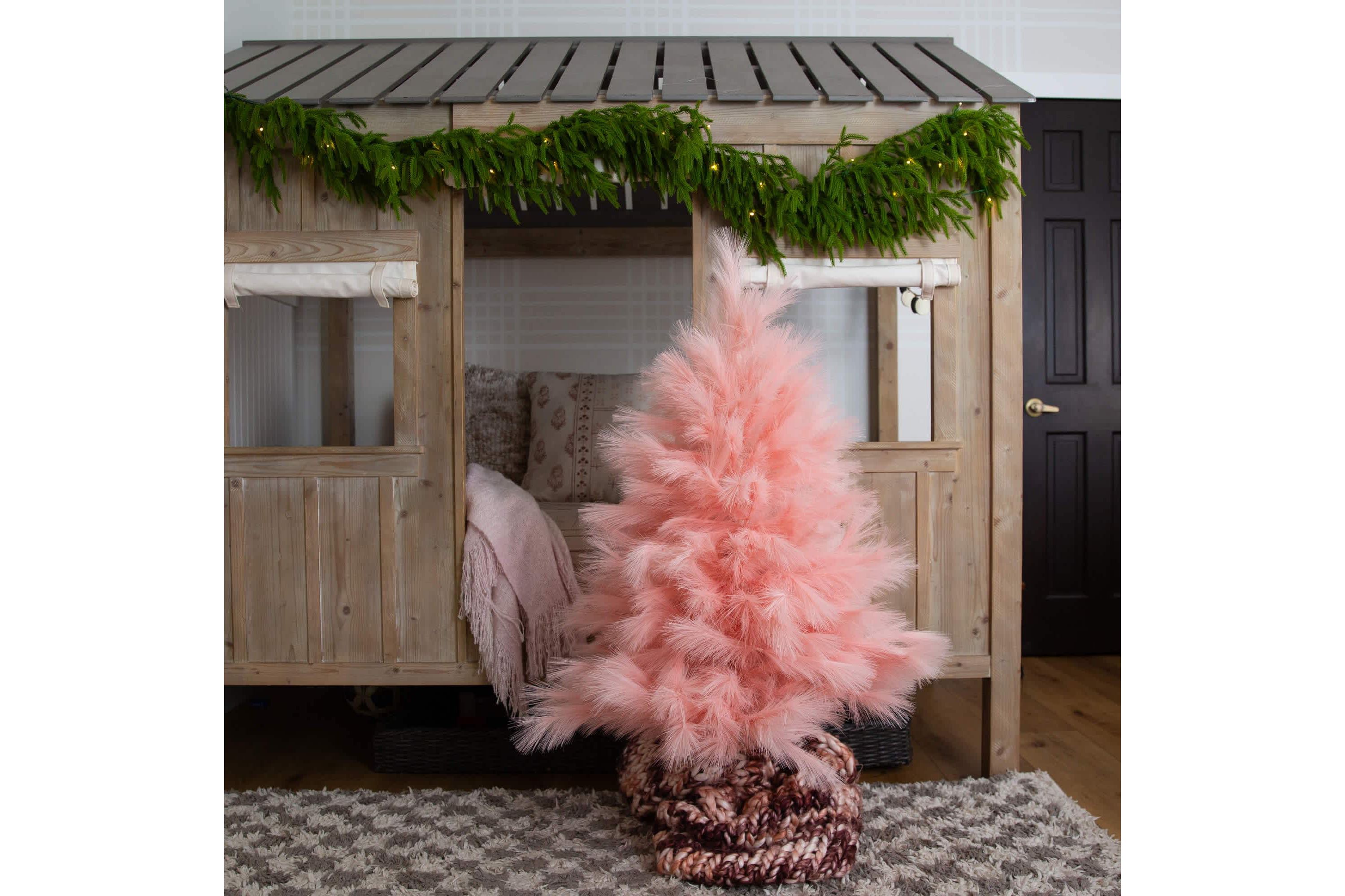 4-Foot Artificial Pink Pampas Grass Christmas Tree