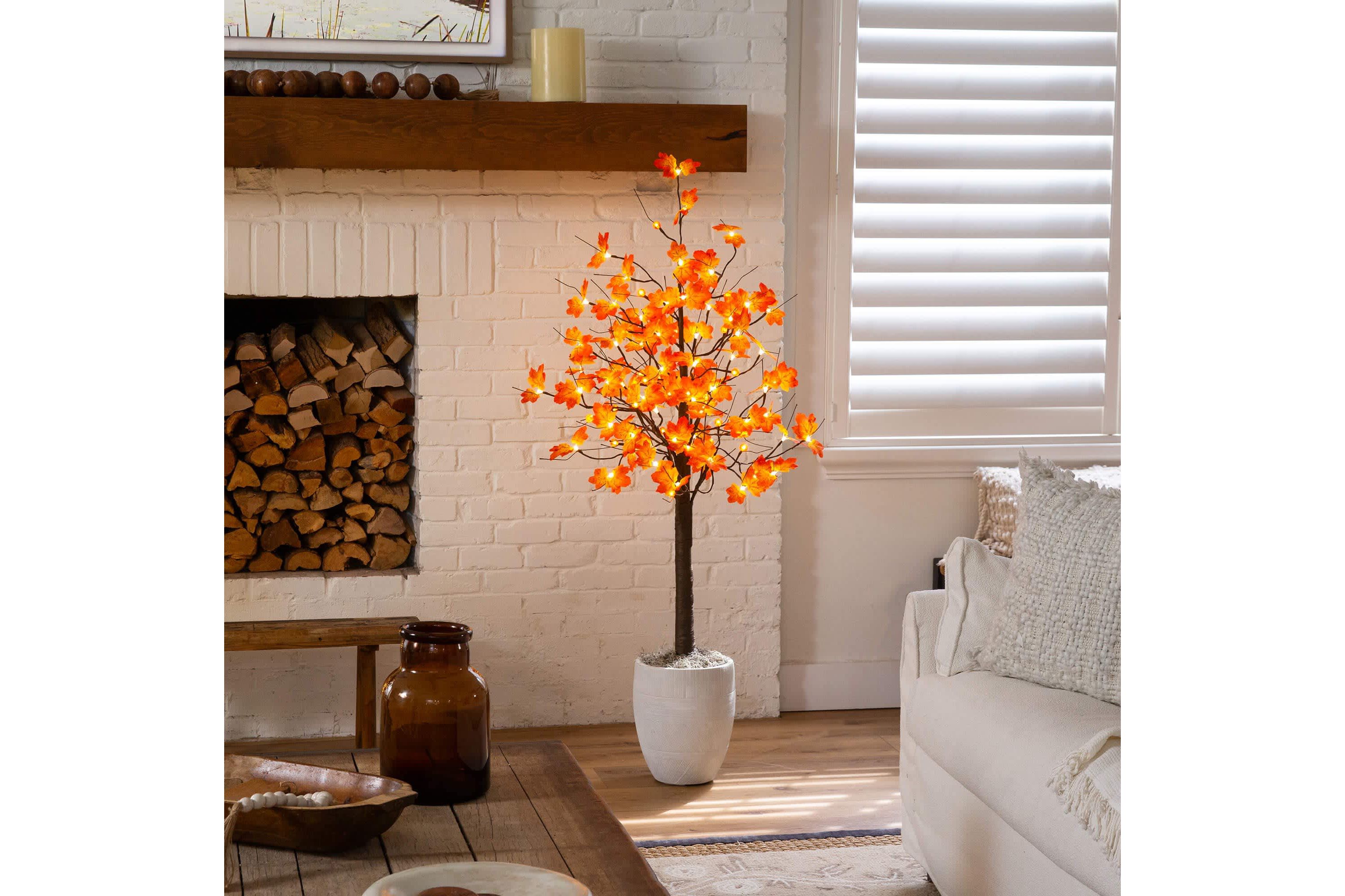 5-Foot Pre-Lit Minimalist Autumn Maple Artificial Fall Tree with 96 LED Warm White & Orange Pumpkin Shaped Lights