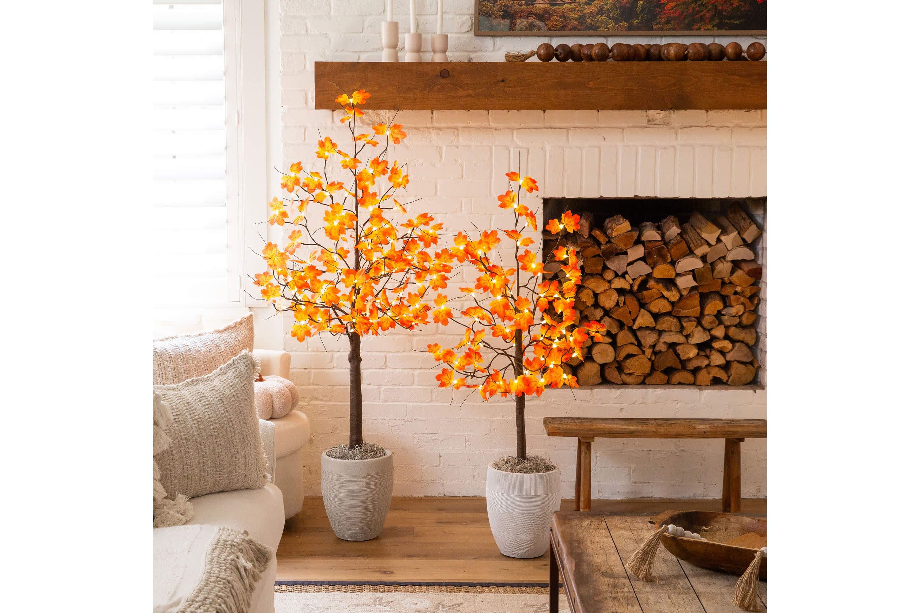 5-Foot Pre-Lit Minimalist Autumn Maple Artificial Fall Tree with 96 LED Warm White & Orange Pumpkin Shaped Lights