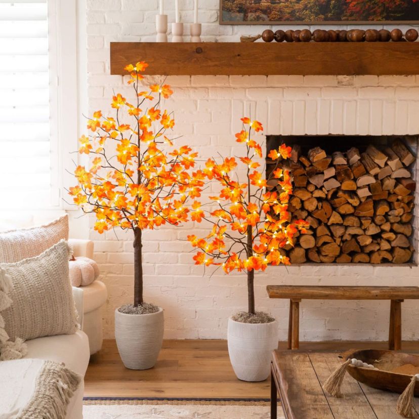 5-Foot Pre-Lit Minimalist Autumn Maple Artificial Fall Tree with 96 LED Warm White & Orange Pumpkin Shaped Lights