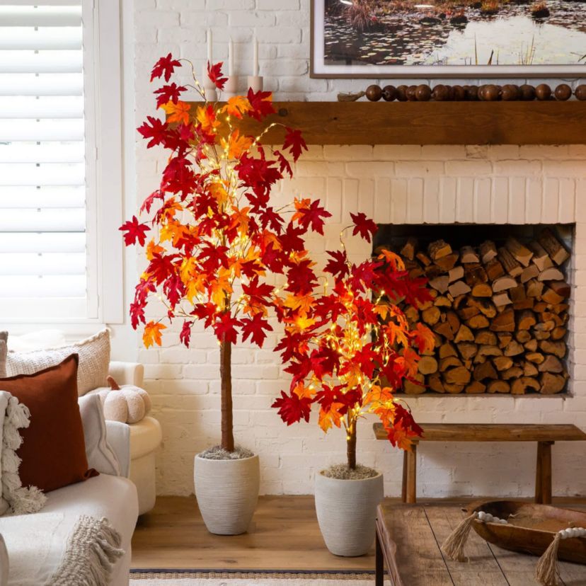 4-Foot Pre-Lit Autumn Weeping Maple Artificial Fall Tree with 180 Warm White LED Lights